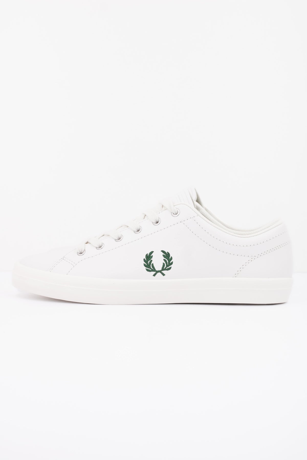 FRED PERRY BASELINE LEATHER B1306 en color BLANCO (1)