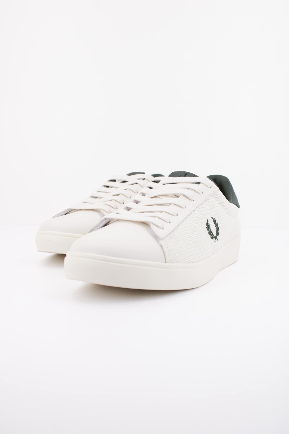 FRED PERRY SPENCER MESH LEATHER B9308 en color BLANCO (2)