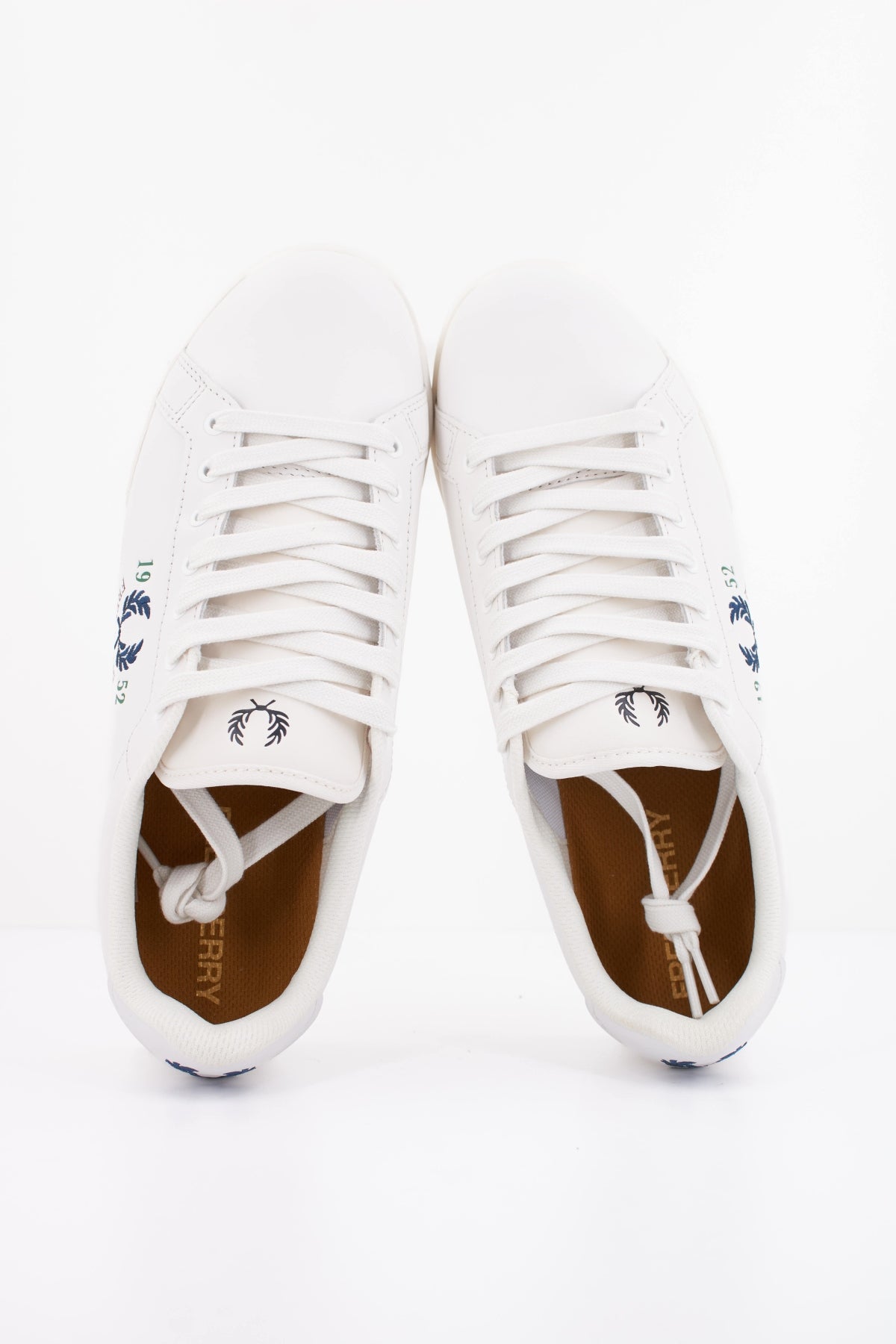 FRED PERRY B722 LEATHER en color BLANCO (3)