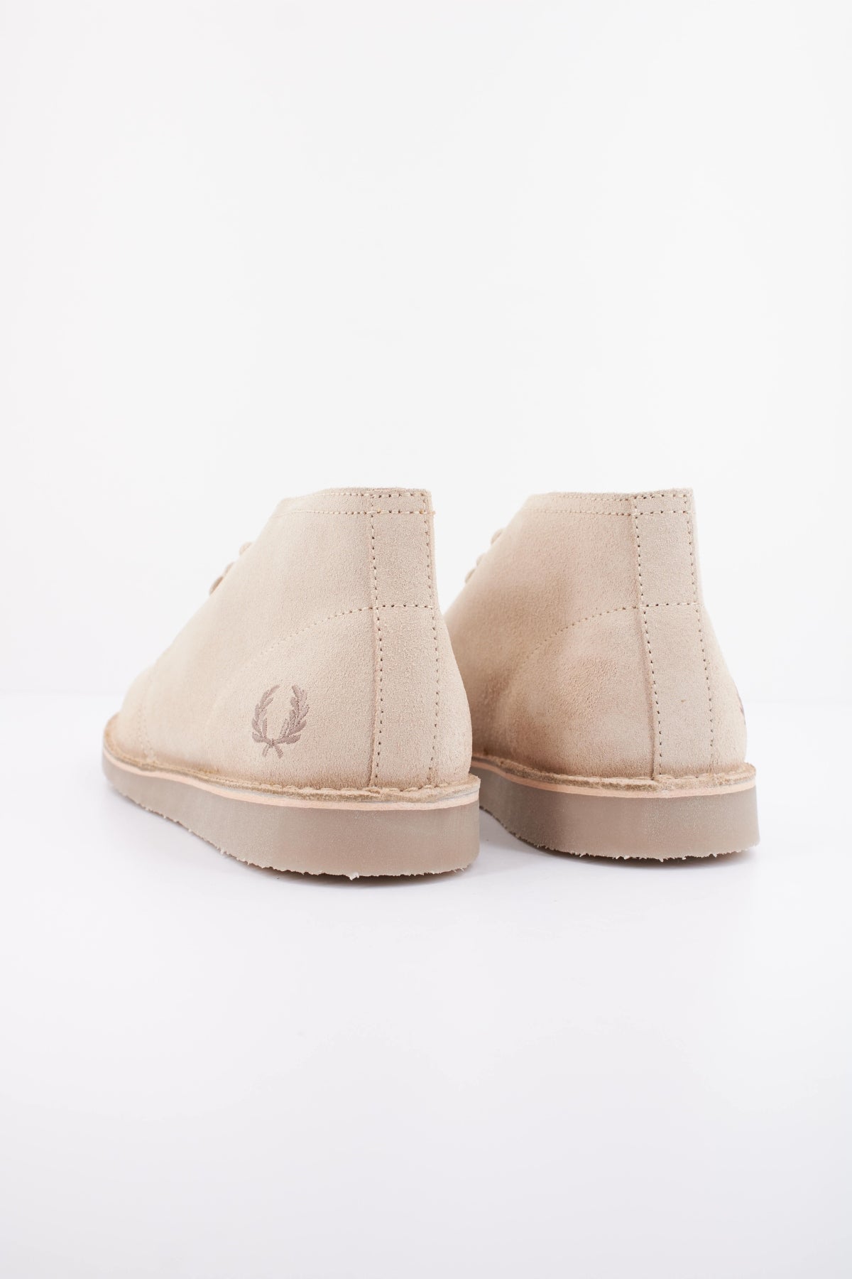 FRED PERRY HAWLEY SUEDE en color MARRON CLARO (4)