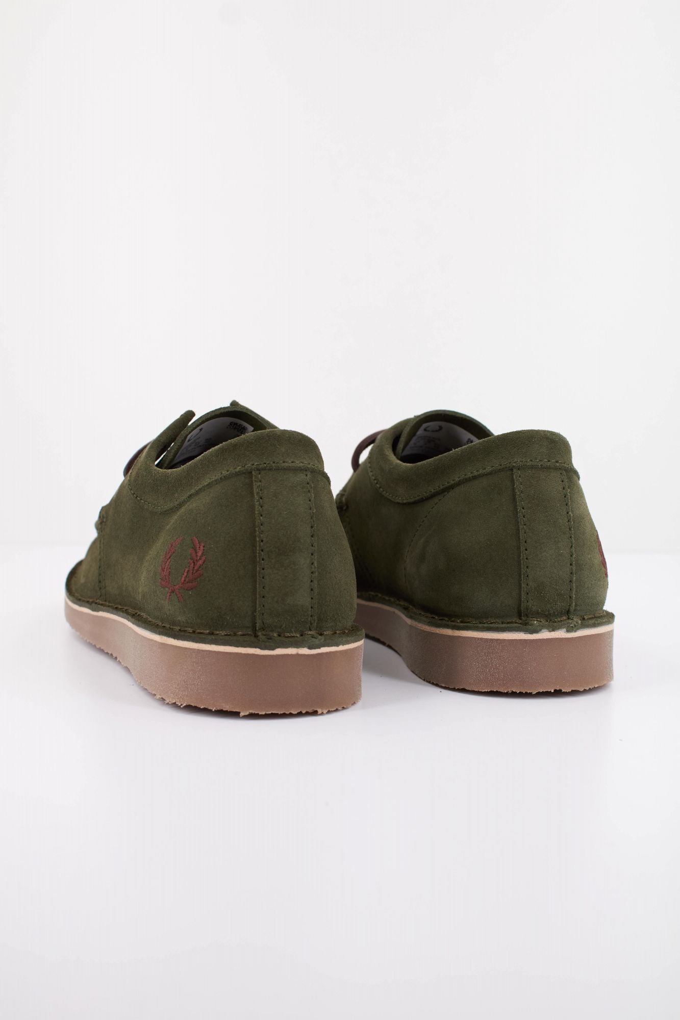 FRED PERRY KENNEY LOW SUEDE  en color VERDE (4)