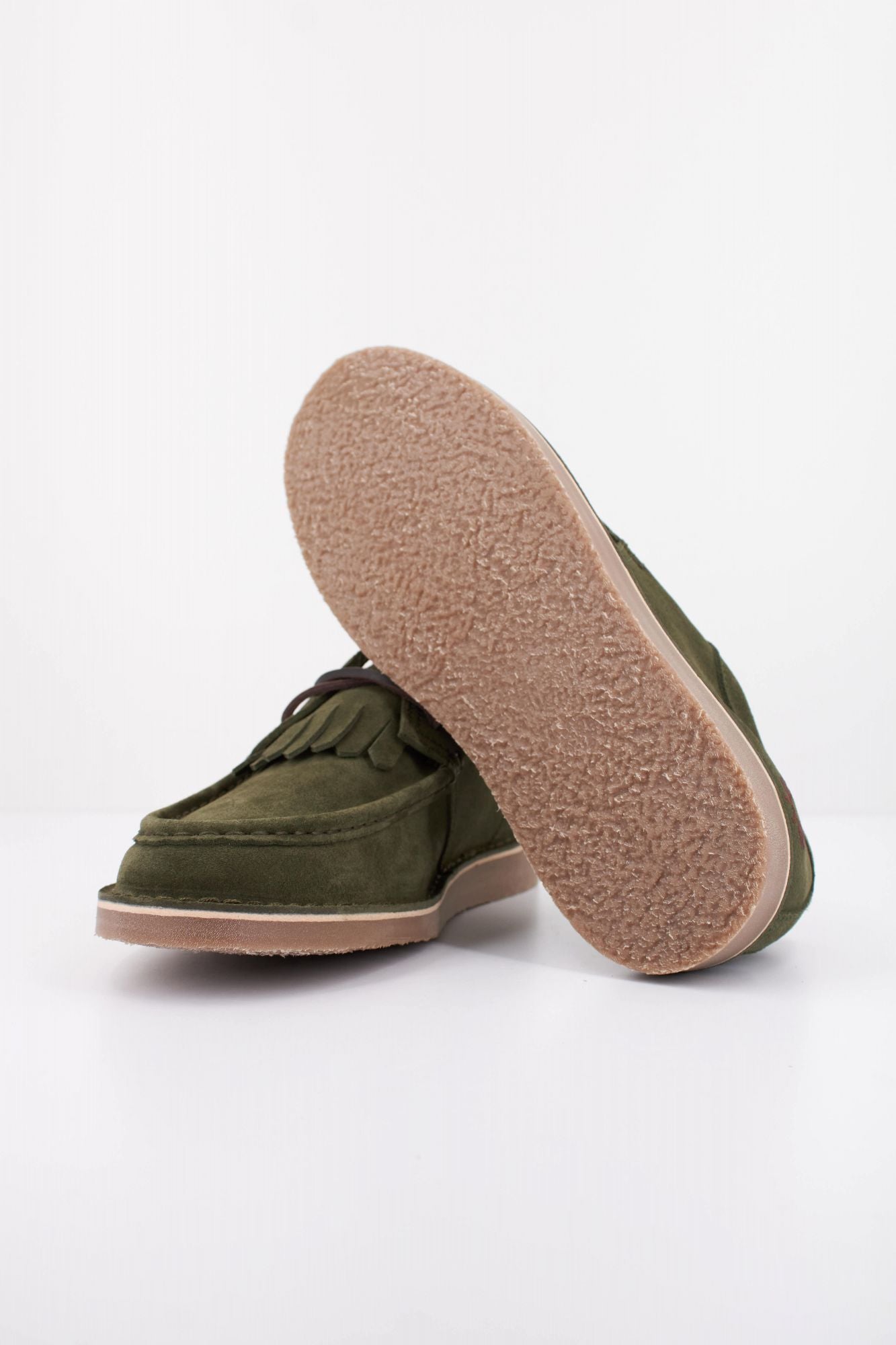 FRED PERRY KENNEY LOW SUEDE  en color VERDE (5)