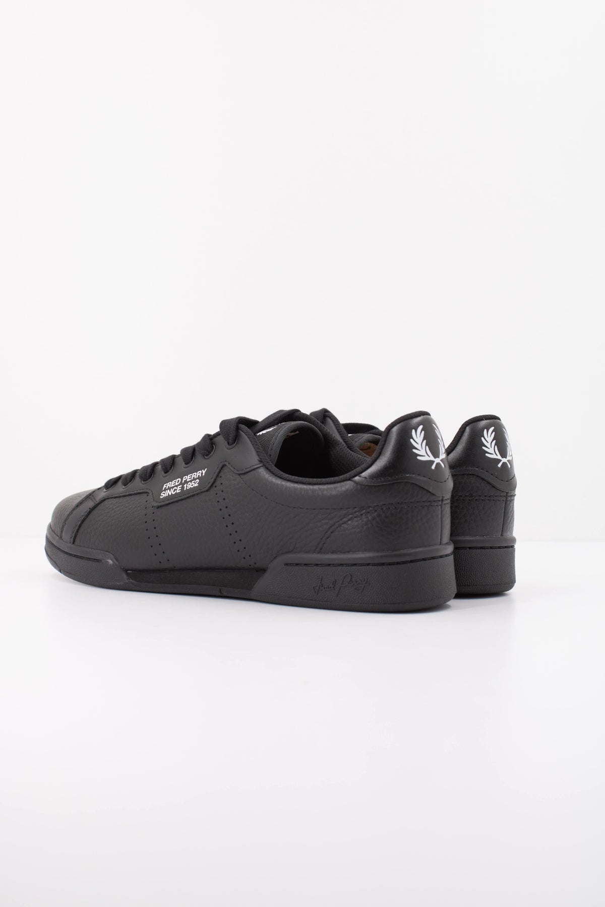 FRED PERRY B722 LEATHER LEAT en color BLANCO (4)