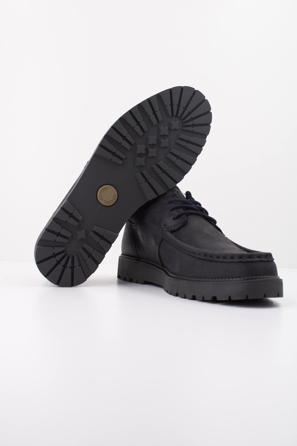 FRED PERRY KENNEY LOW WAXED en color NEGRO (5)