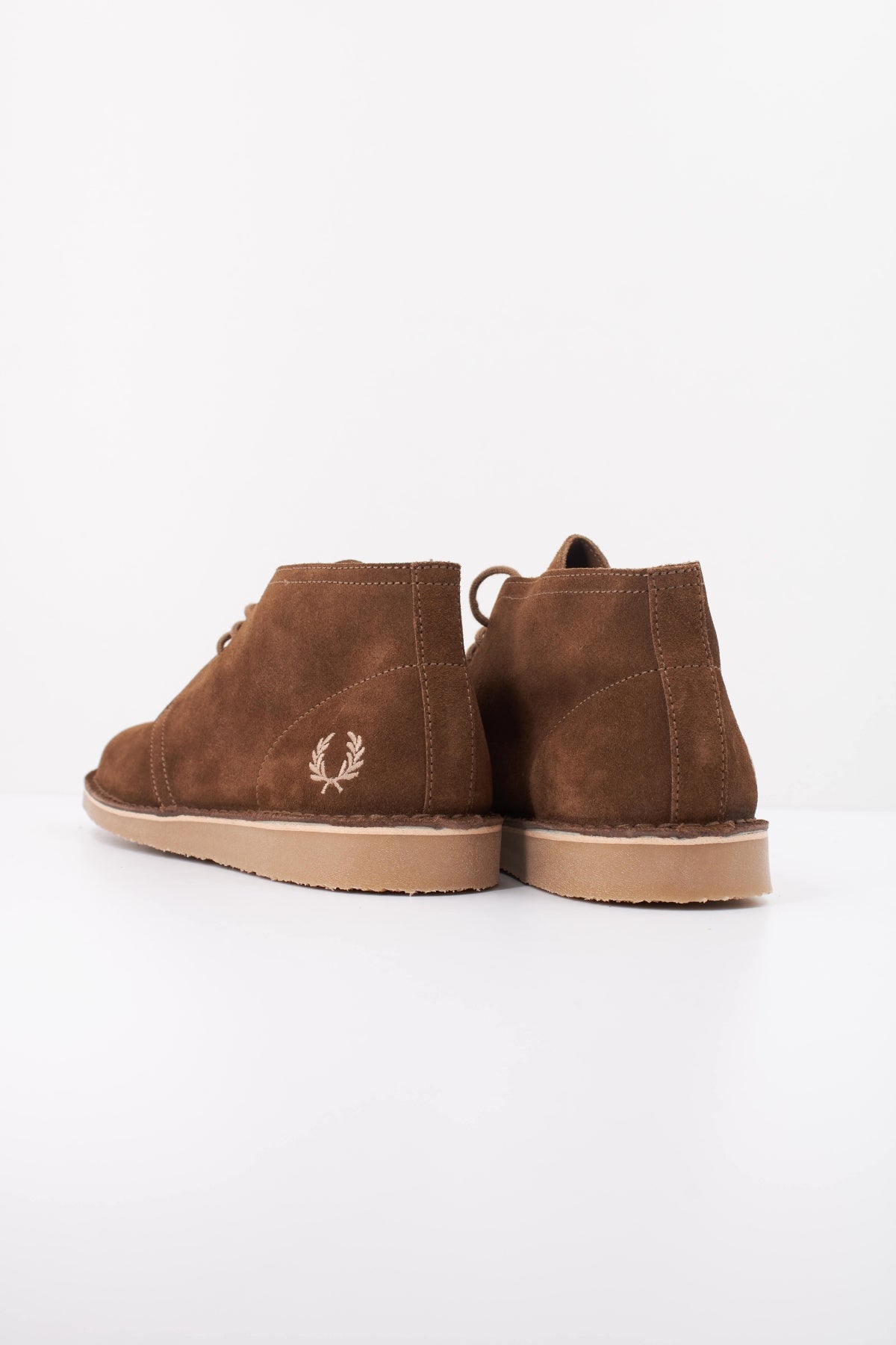 FRED PERRY HAWLEY SUEDE en color MARRON (4)