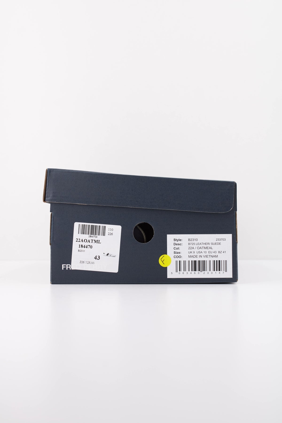 FRED PERRY B2310 ZAPATILLA B725 en color BEIS (6)