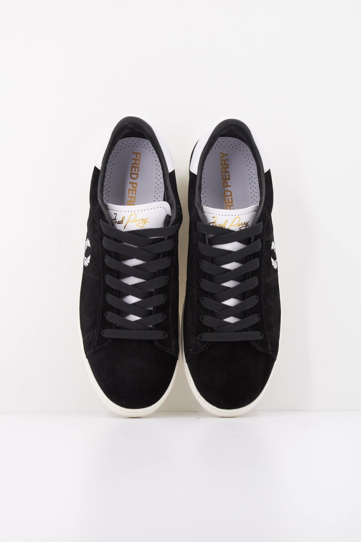 FRED PERRY B3408 ZAPATILLA SPENCER SUEDE en color NEGRO (3)
