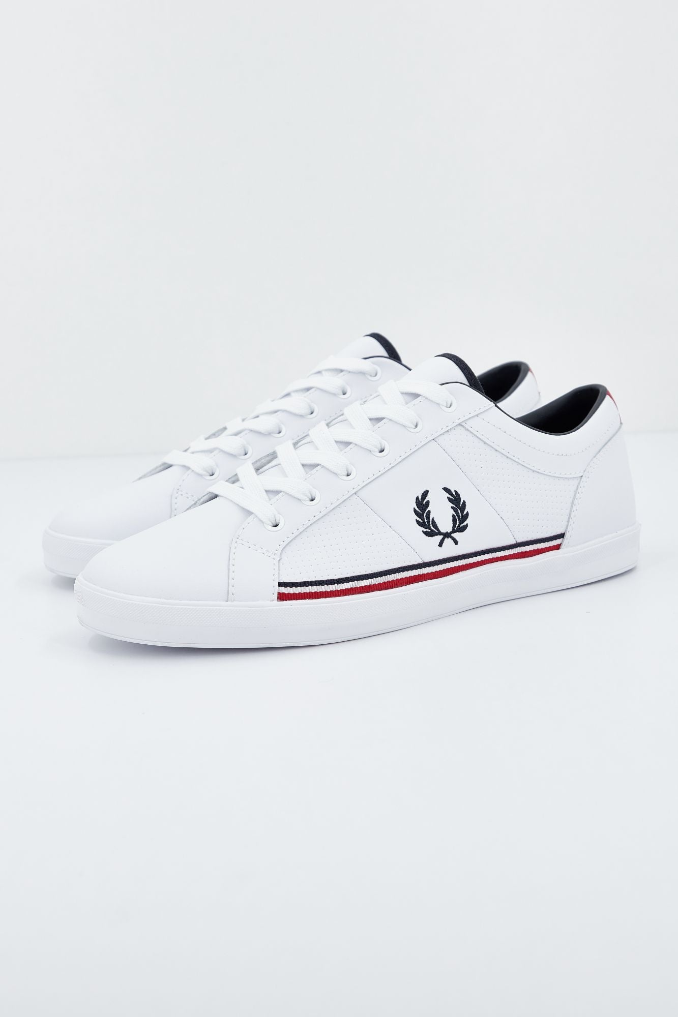 FRED PERRY BASELINE PERF LTHR en color BLANCO (1)