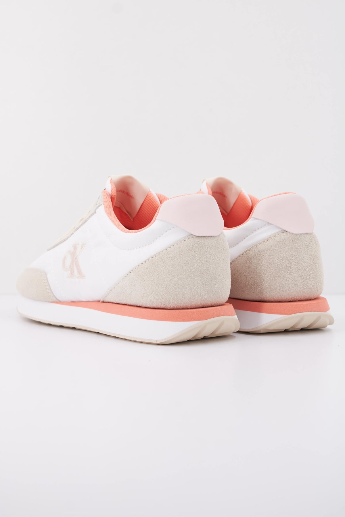CALVIN KLEIN RETRO RUNNER LACE UP NY en color BEIS (4)