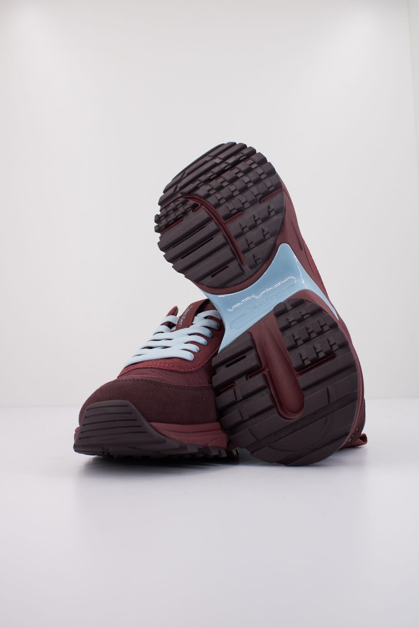 CALVIN KLEIN  HIKE RUNNER CASUAL NY-SU en color BURDEOS (5)