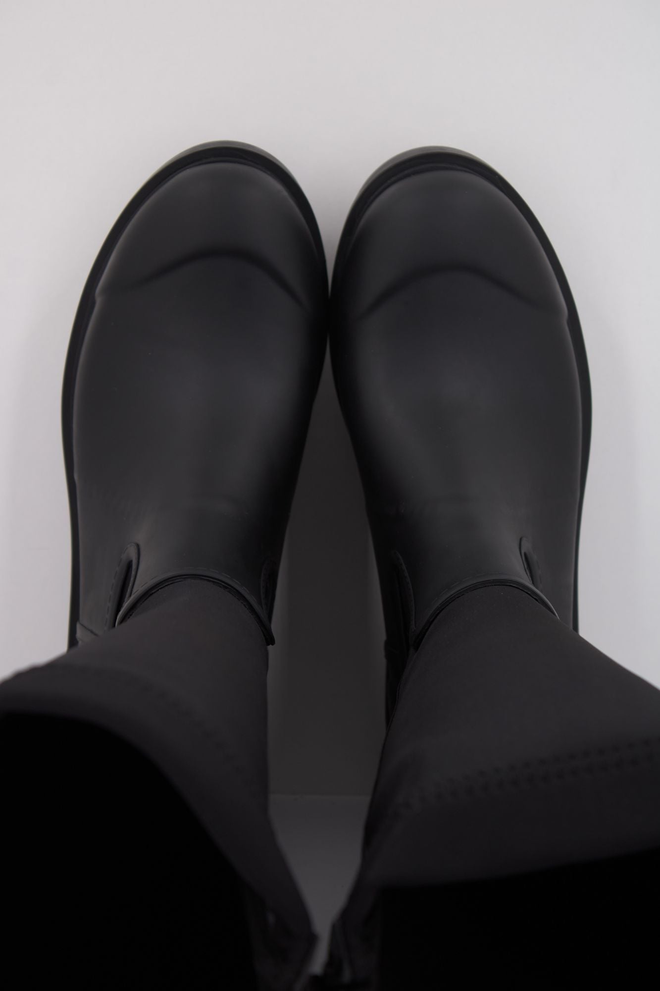CALVIN KLEIN HIGH RAINBOOT NEOPRENE en color NEGRO (3)