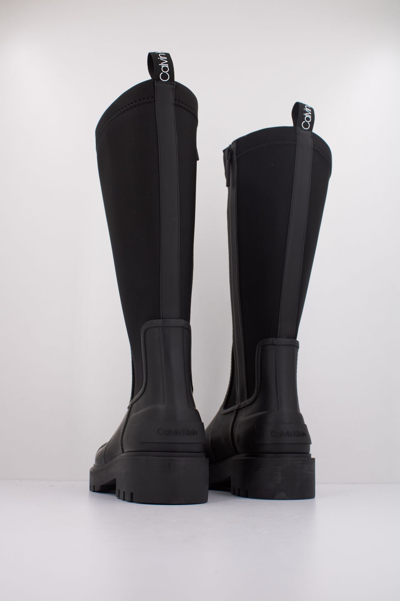 CALVIN KLEIN HIGH RAINBOOT NEOPRENE en color NEGRO (4)