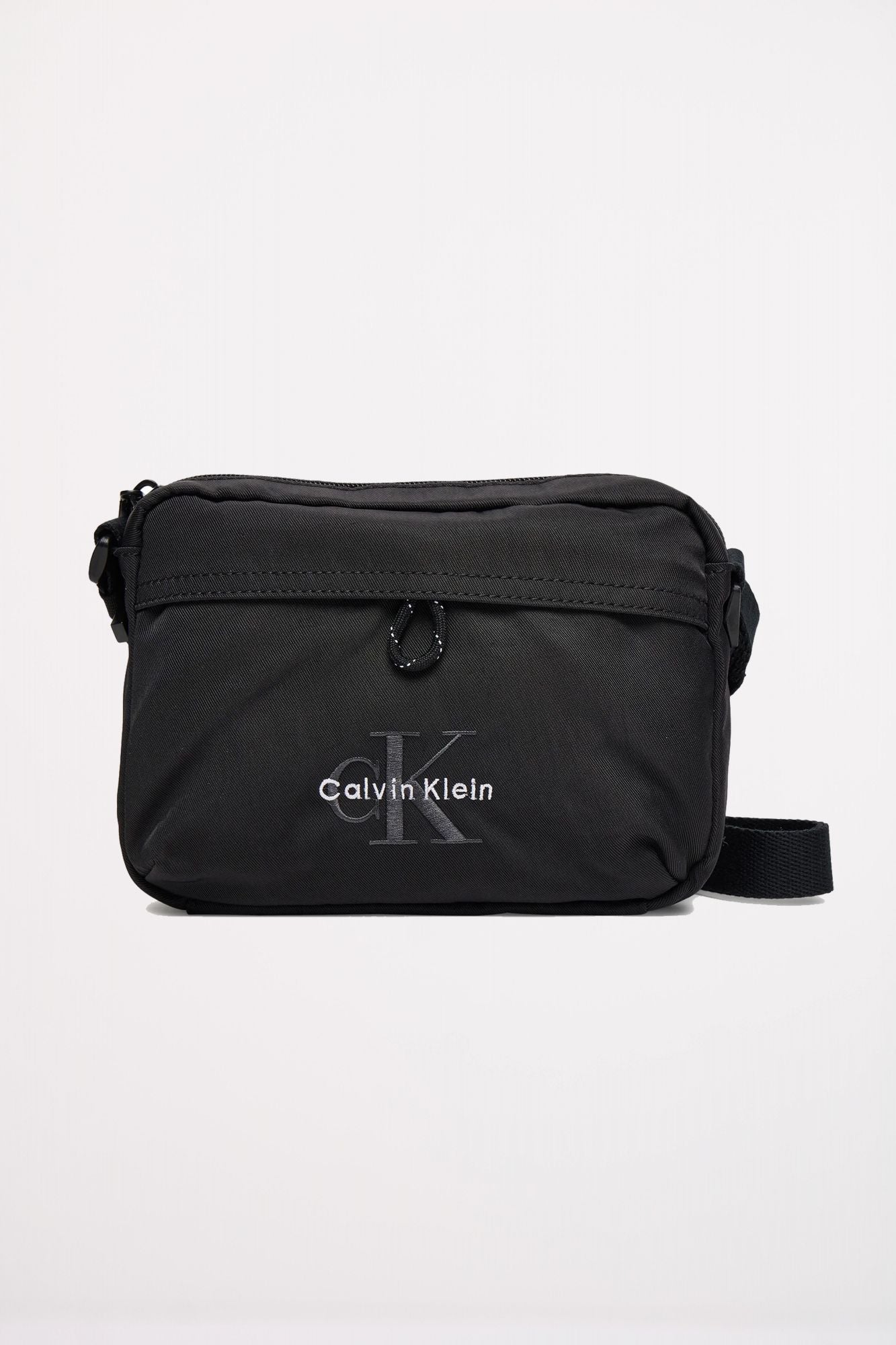 CALVIN KLEIN BOLD CAMERA BAG en color NEGRO (1)