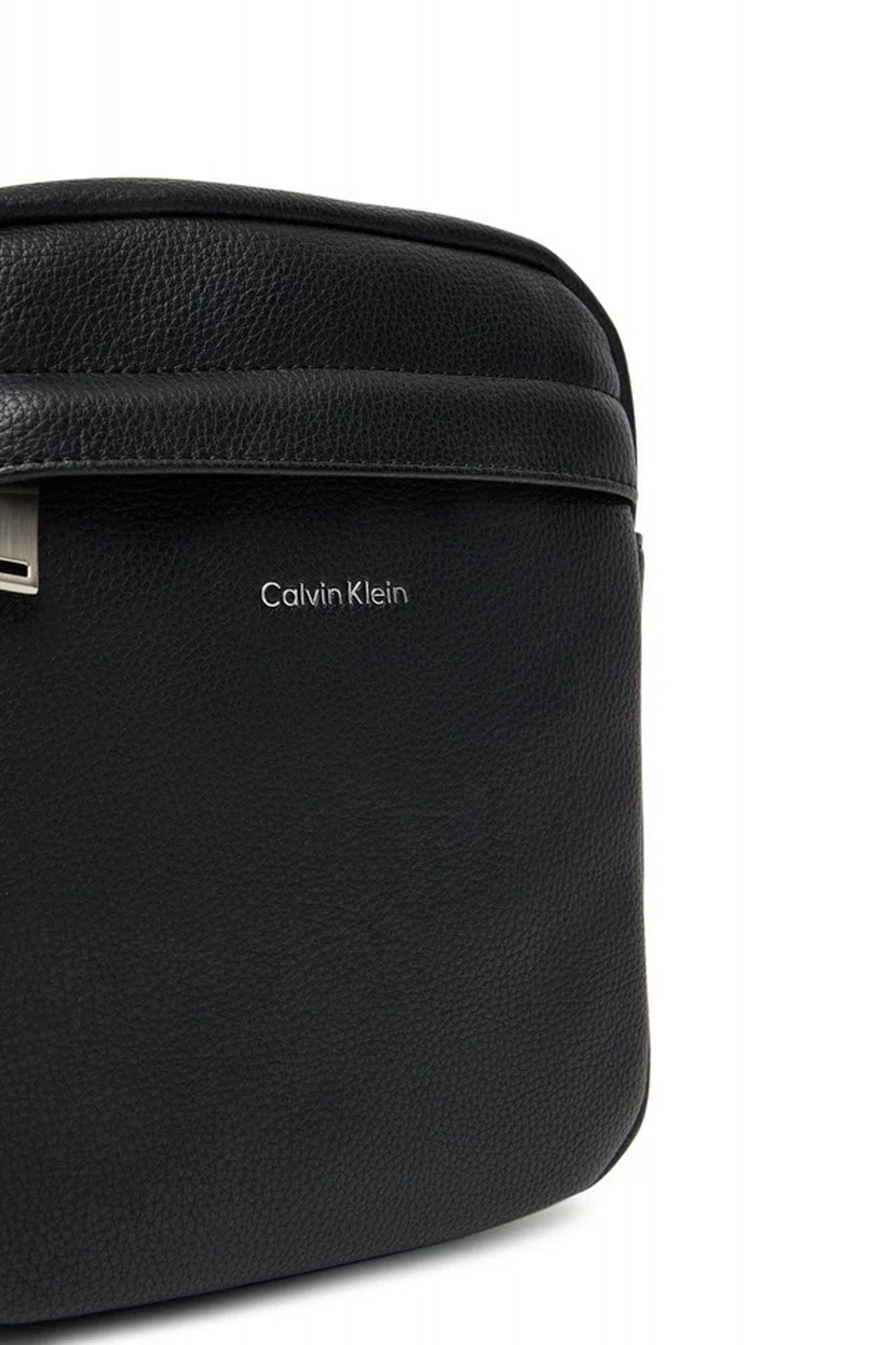 CALVIN KLEIN RAISED REPORTER en color NEGRO (4)