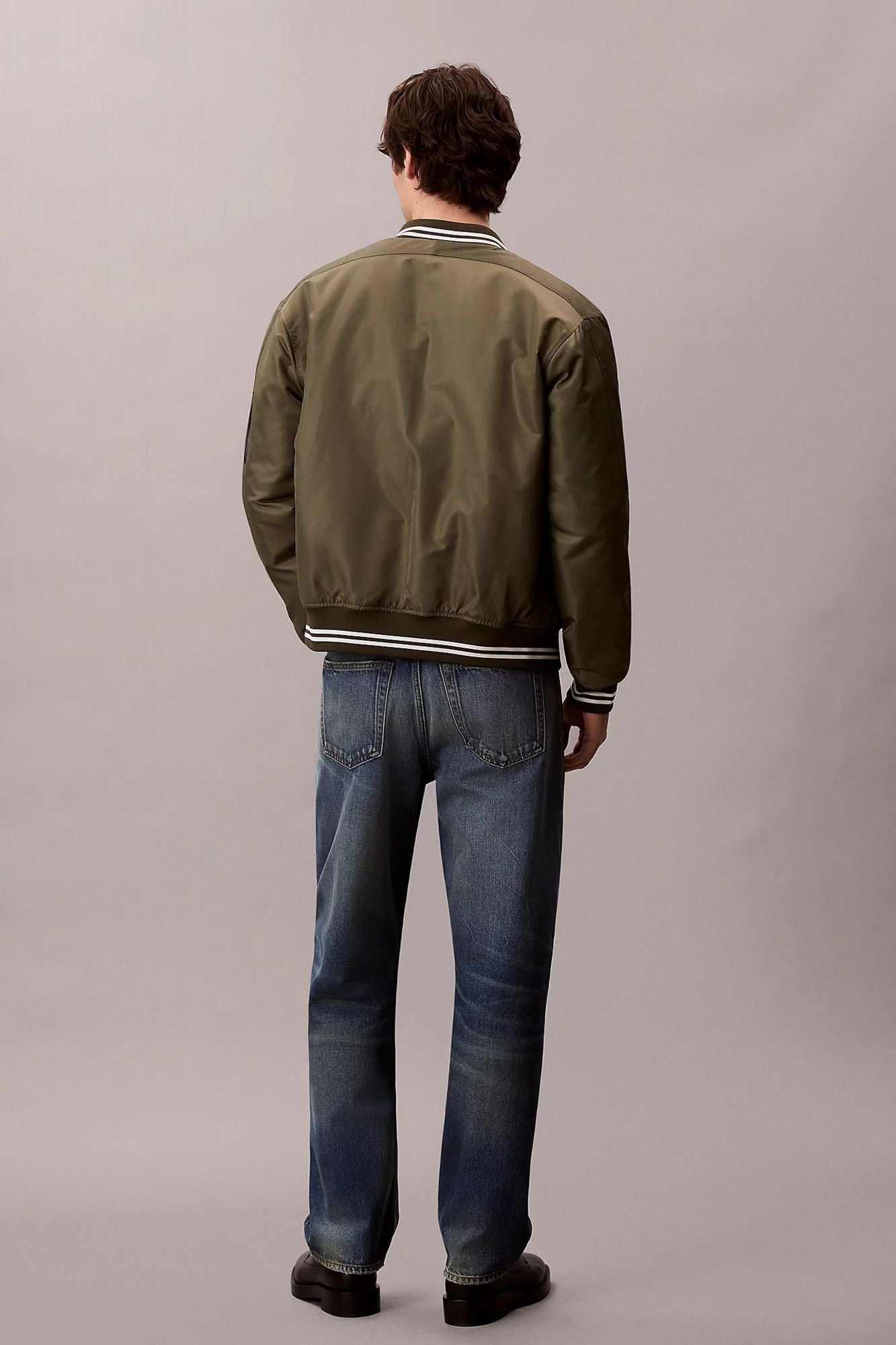 CALVIN KLEIN LS JEANS TIPPED HERO BOMBER en color VERDE (3)