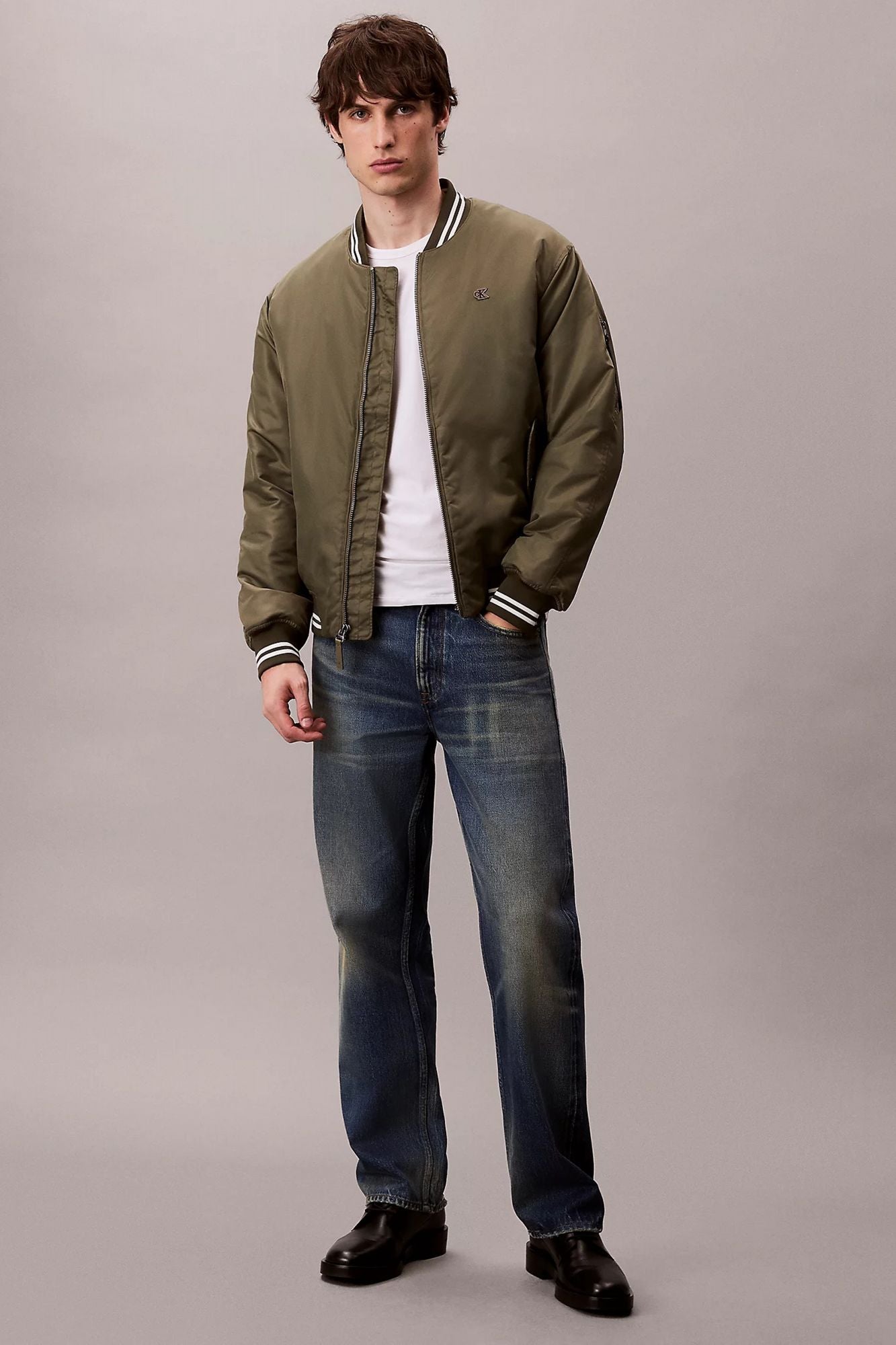 CALVIN KLEIN LS JEANS TIPPED HERO BOMBER en color VERDE (4)