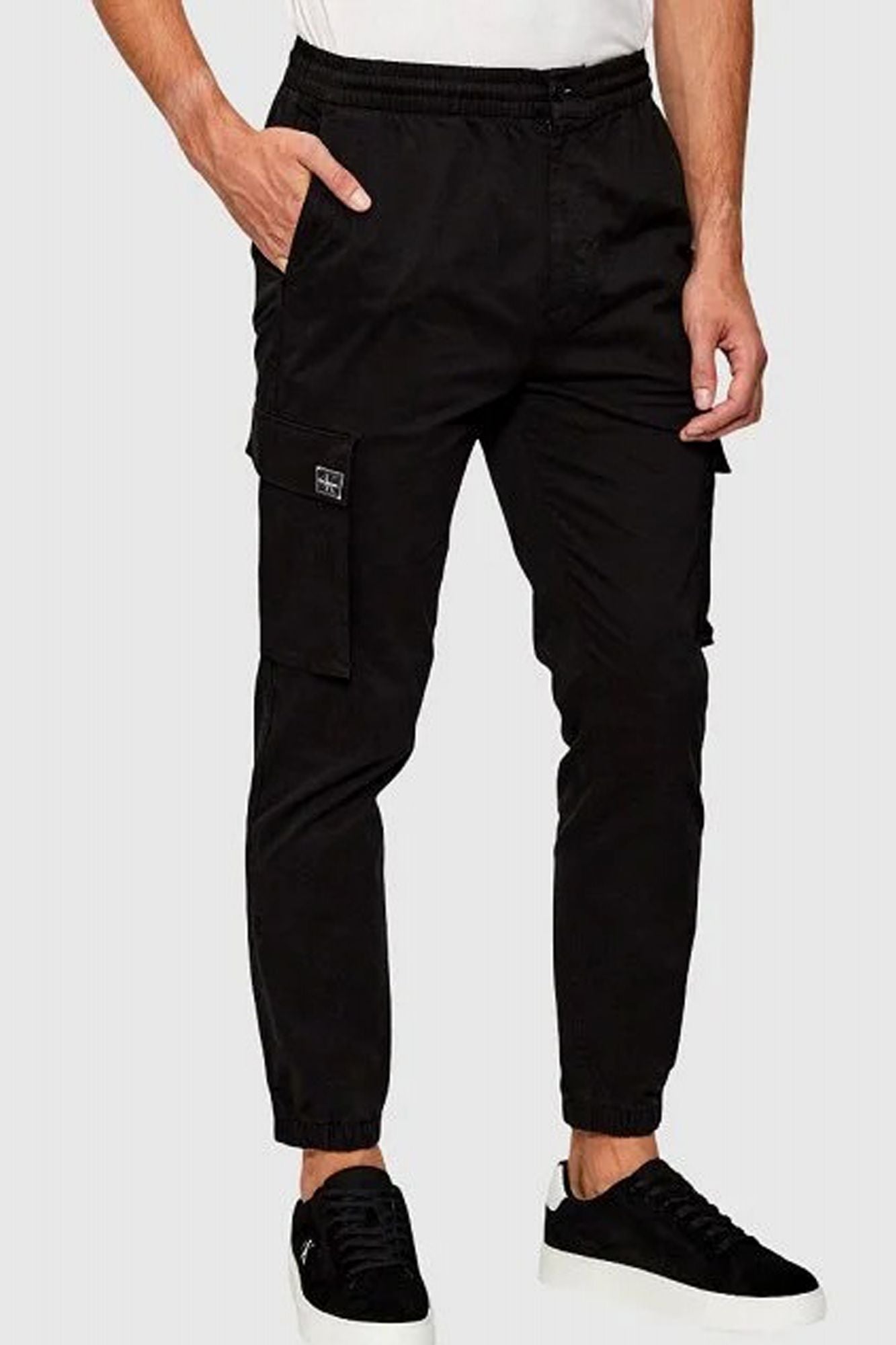 CALVIN KLEIN SKINNY ELASTIC TWILL CAR en color NEGRO (1)