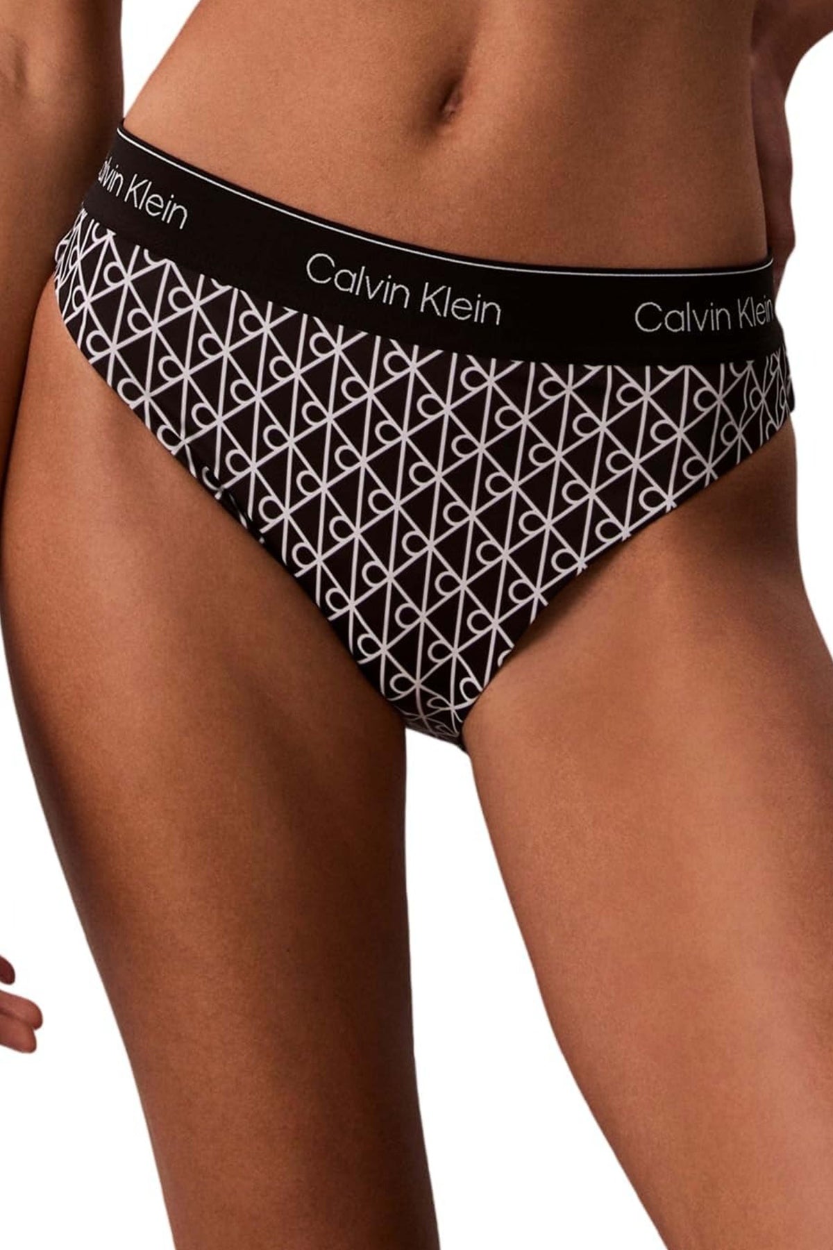 CALVIN KLEIN LV00Q61132 en color NEGRO (1)