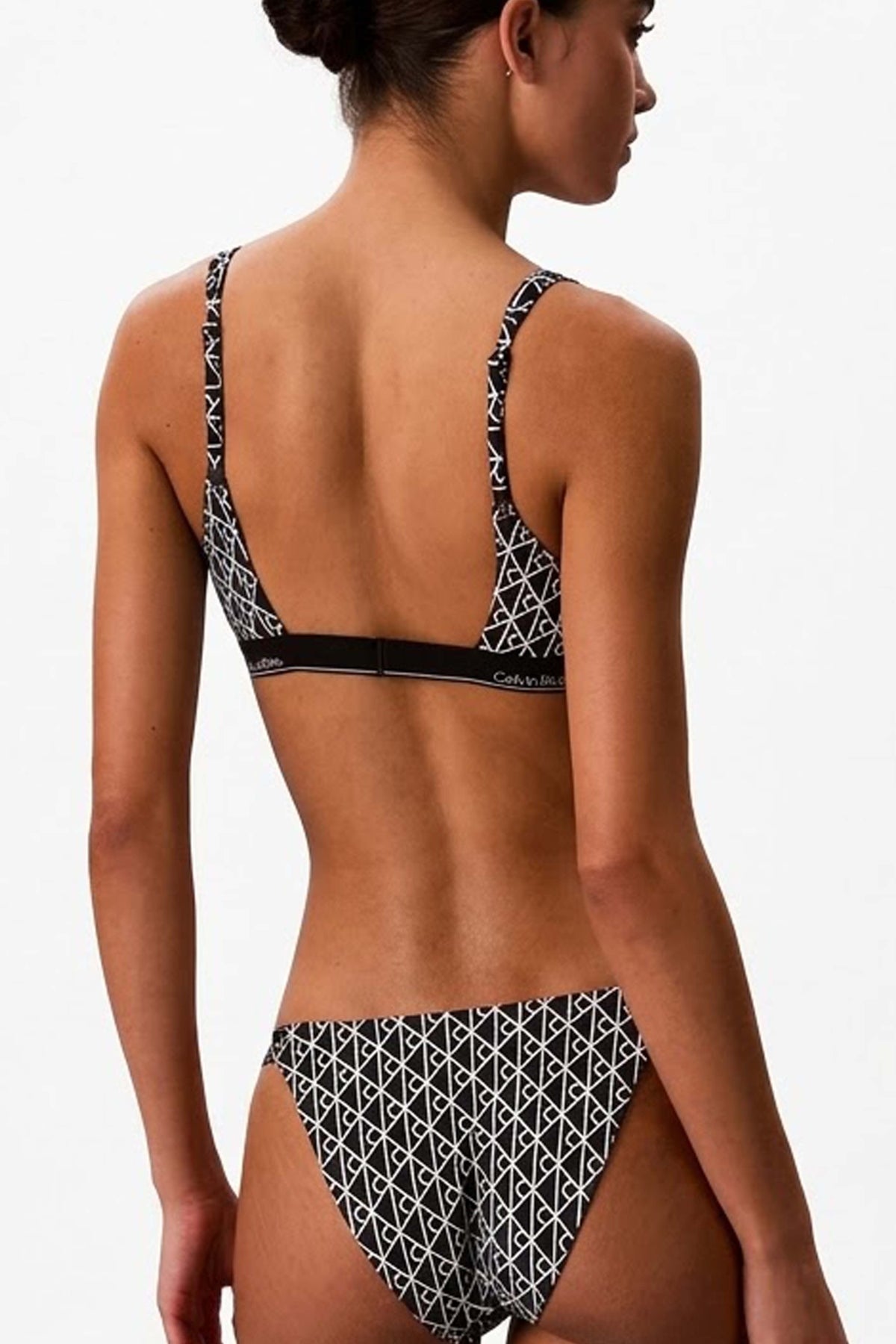CALVIN KLEIN LV00Q61207 en color NEGRO (2)