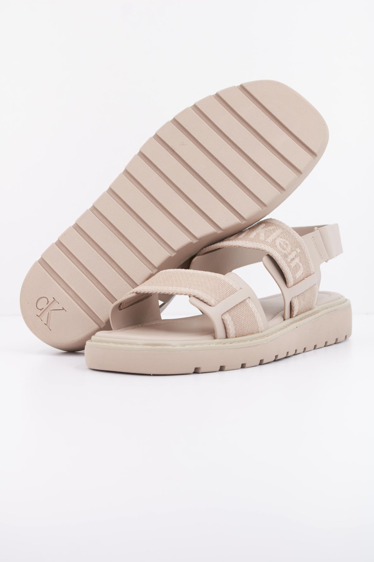 CALVIN KLEIN SQ MOLDED SANDAL WEBB en color BEIS (5)