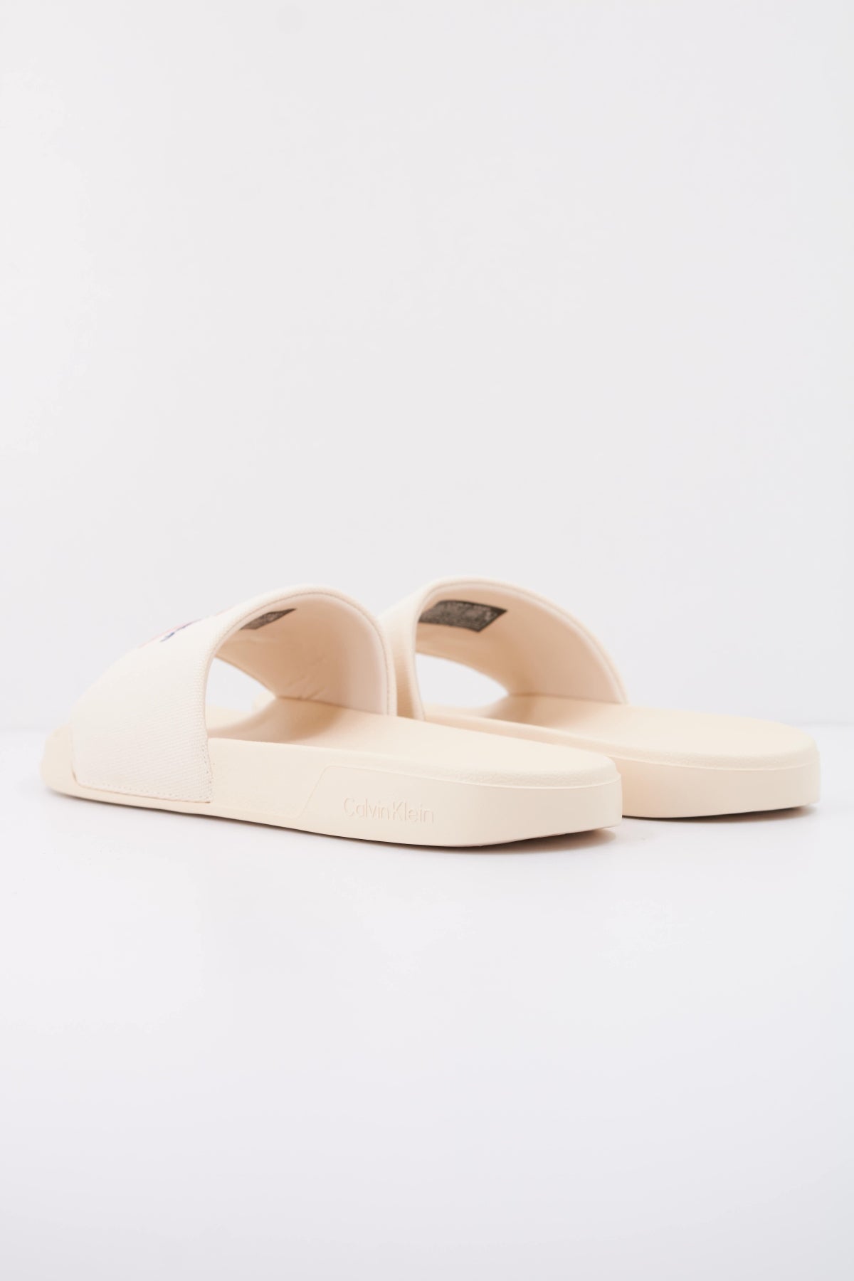 CALVIN KLEIN ESS SLIDE CV en color BEIS (4)