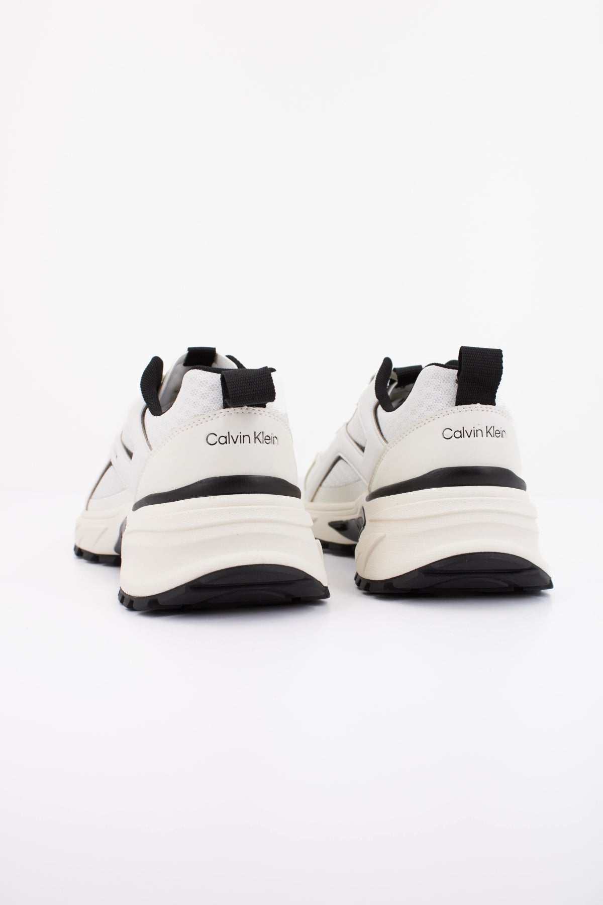 CALVIN KLEIN HIKE RUN CKSTRIPE MESH en color BLANCO (4)