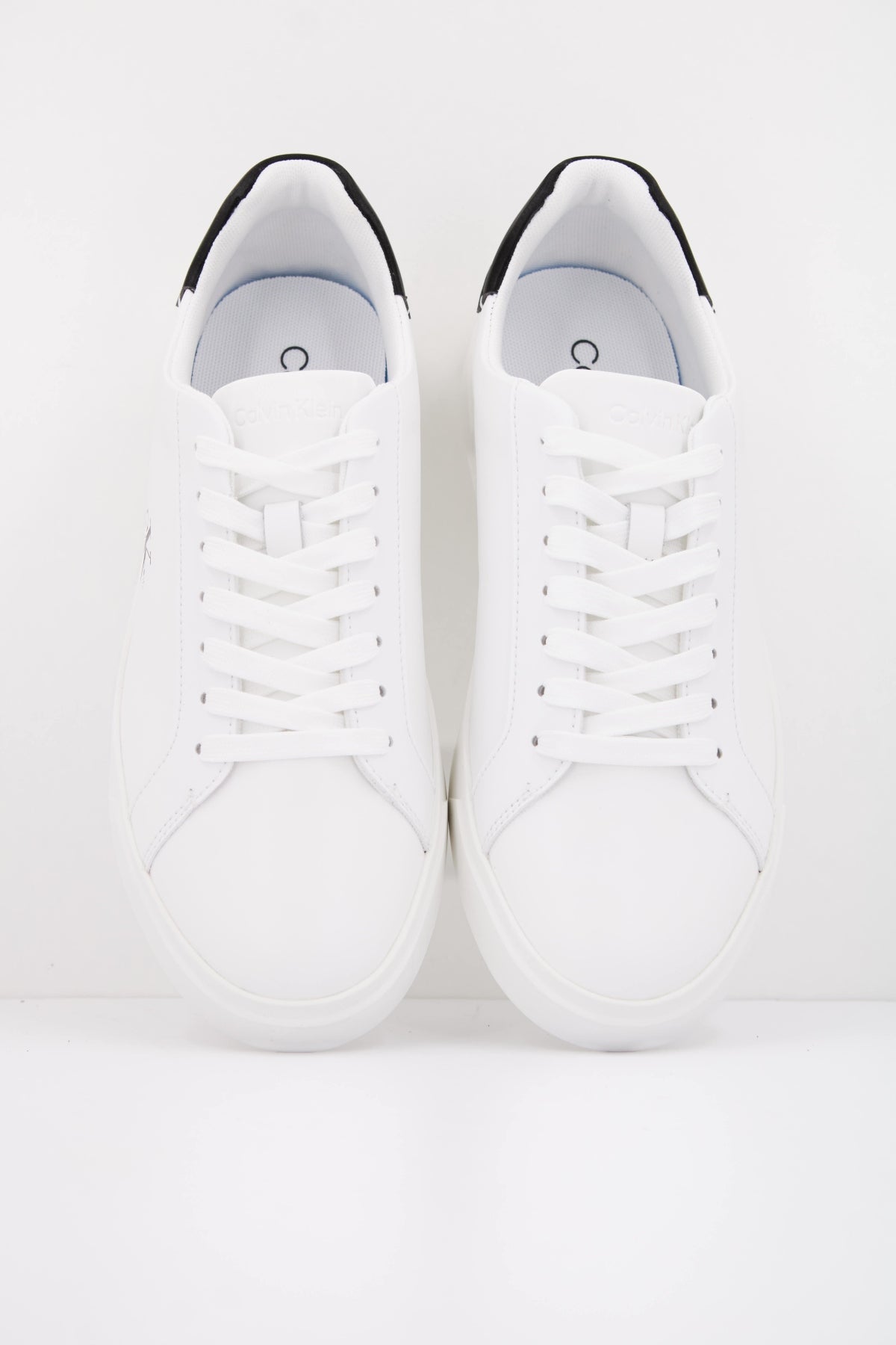 CALVIN KLEIN LOW PRO CUPS LTH ML en color BLANCO (3)