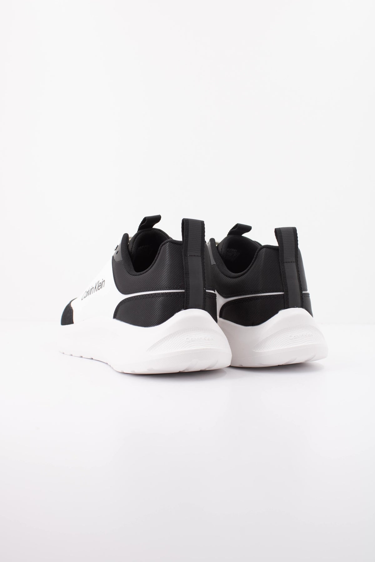 CALVIN KLEIN HM0HM02342 en color BLANCO (4)