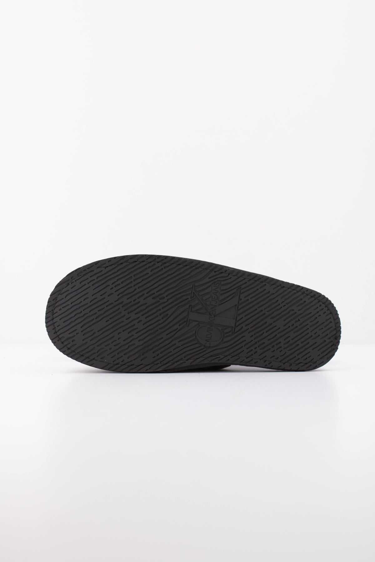 CALVIN KLEIN HW0HW03214 HOTEL SLIPPER SATIN en color NEGRO (5)