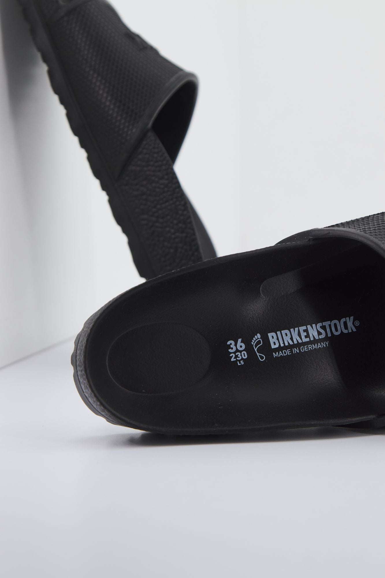 BIRKENSTOCK BARBADOS EVA en color NEGRO (2)