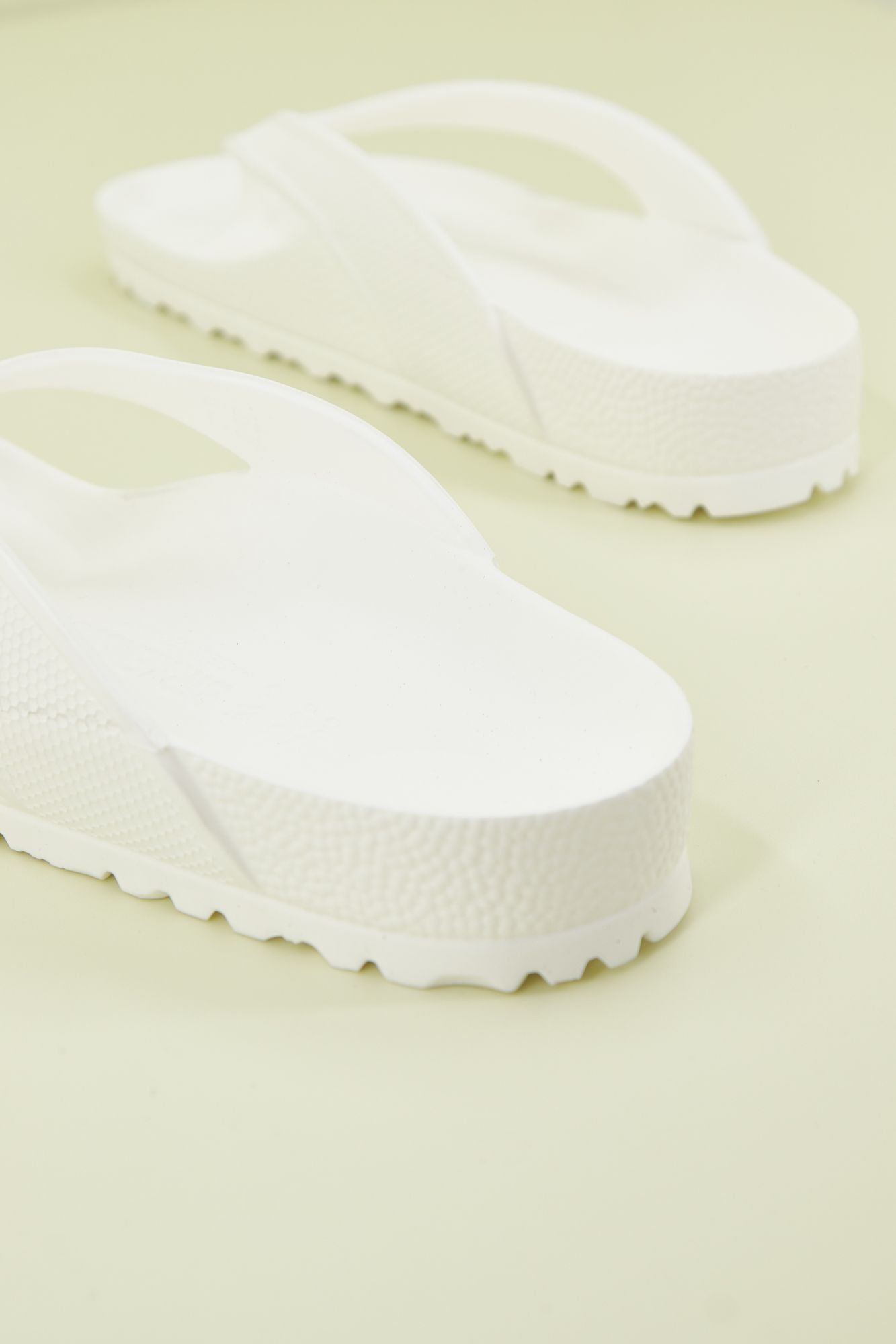 BIRKENSTOCK HONOLULU EVA en color BLANCO (4)