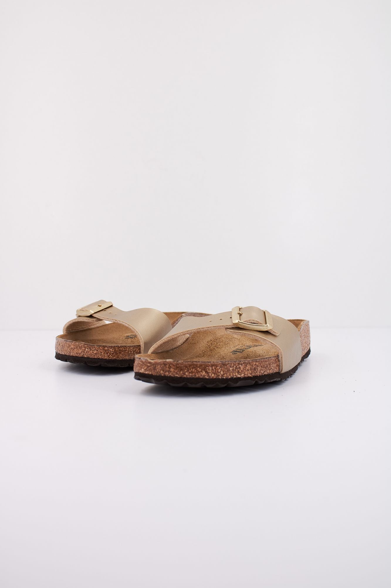 BIRKENSTOCK MADRID BF en color ORO (2)