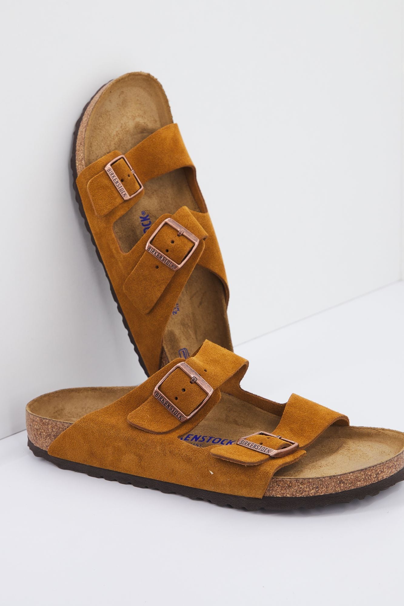 BIRKENSTOCK ARIZONA SFB VL en color MARRON (1)