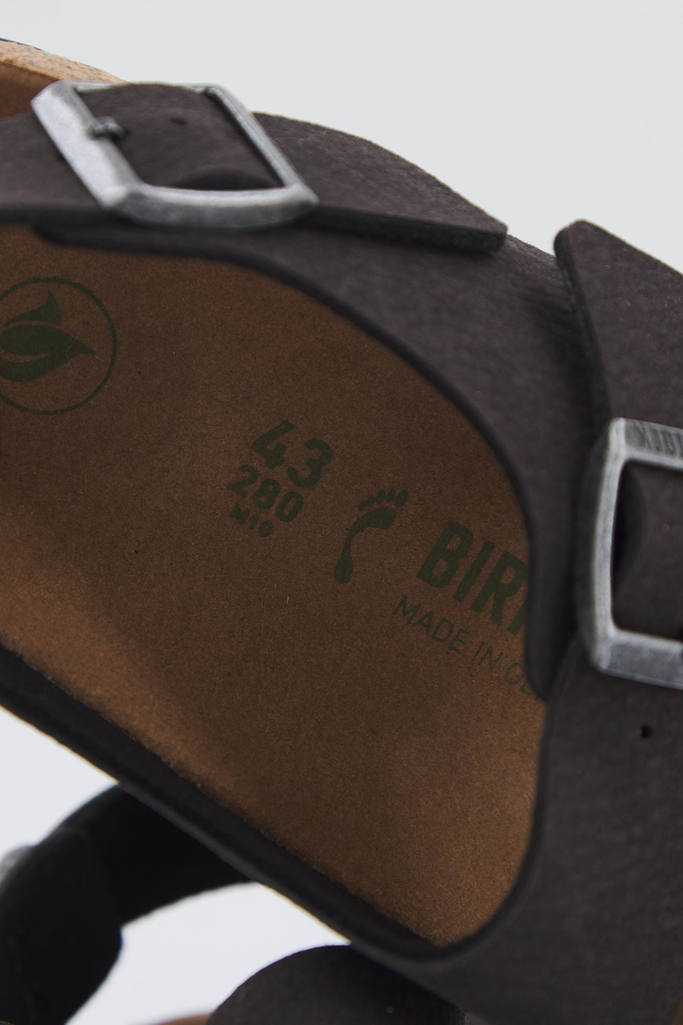 BIRKENSTOCK MILANO MF en color NEGRO (2)