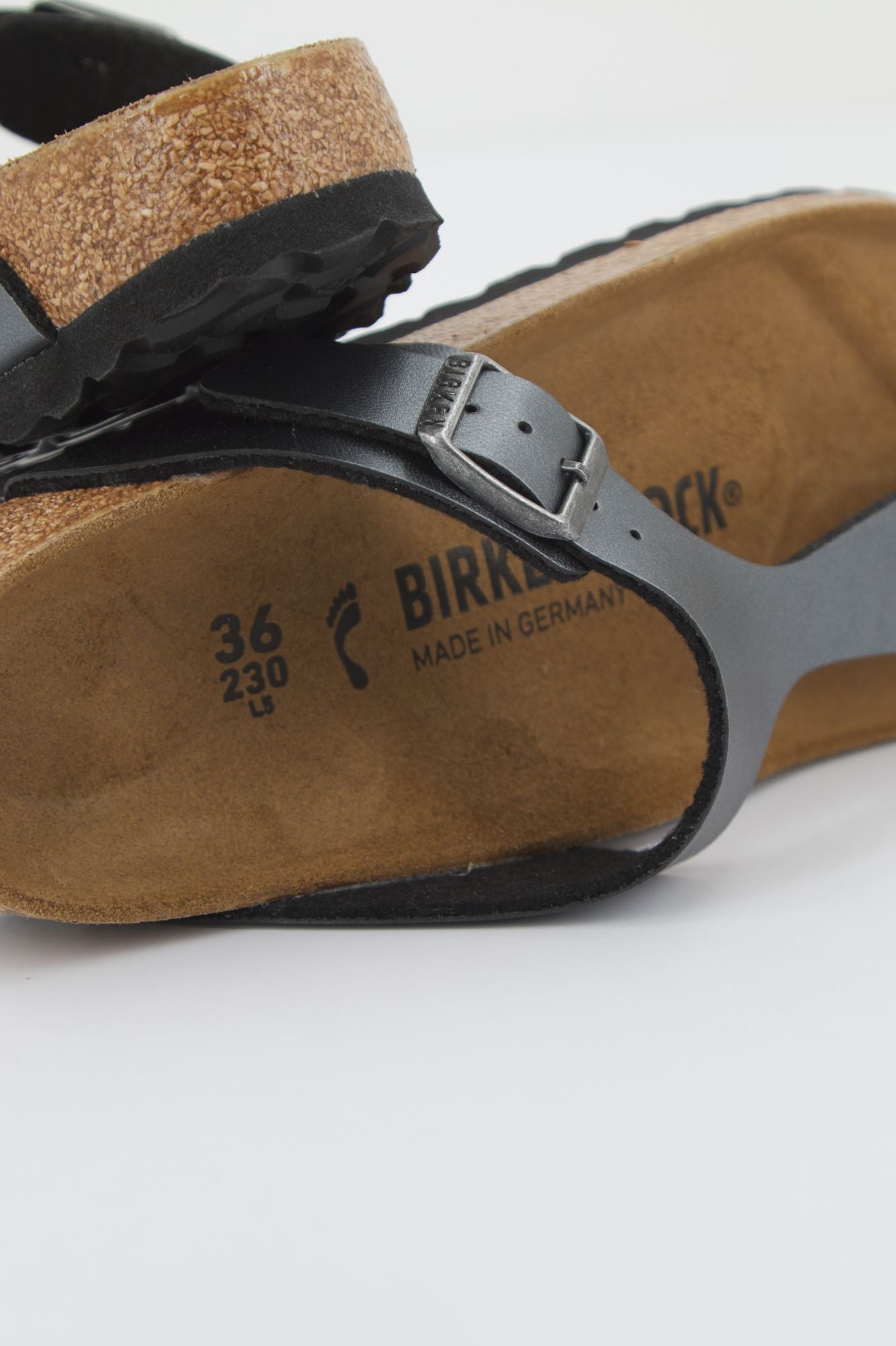 BIRKENSTOCK  GIZEH BF en color NEGRO (2)