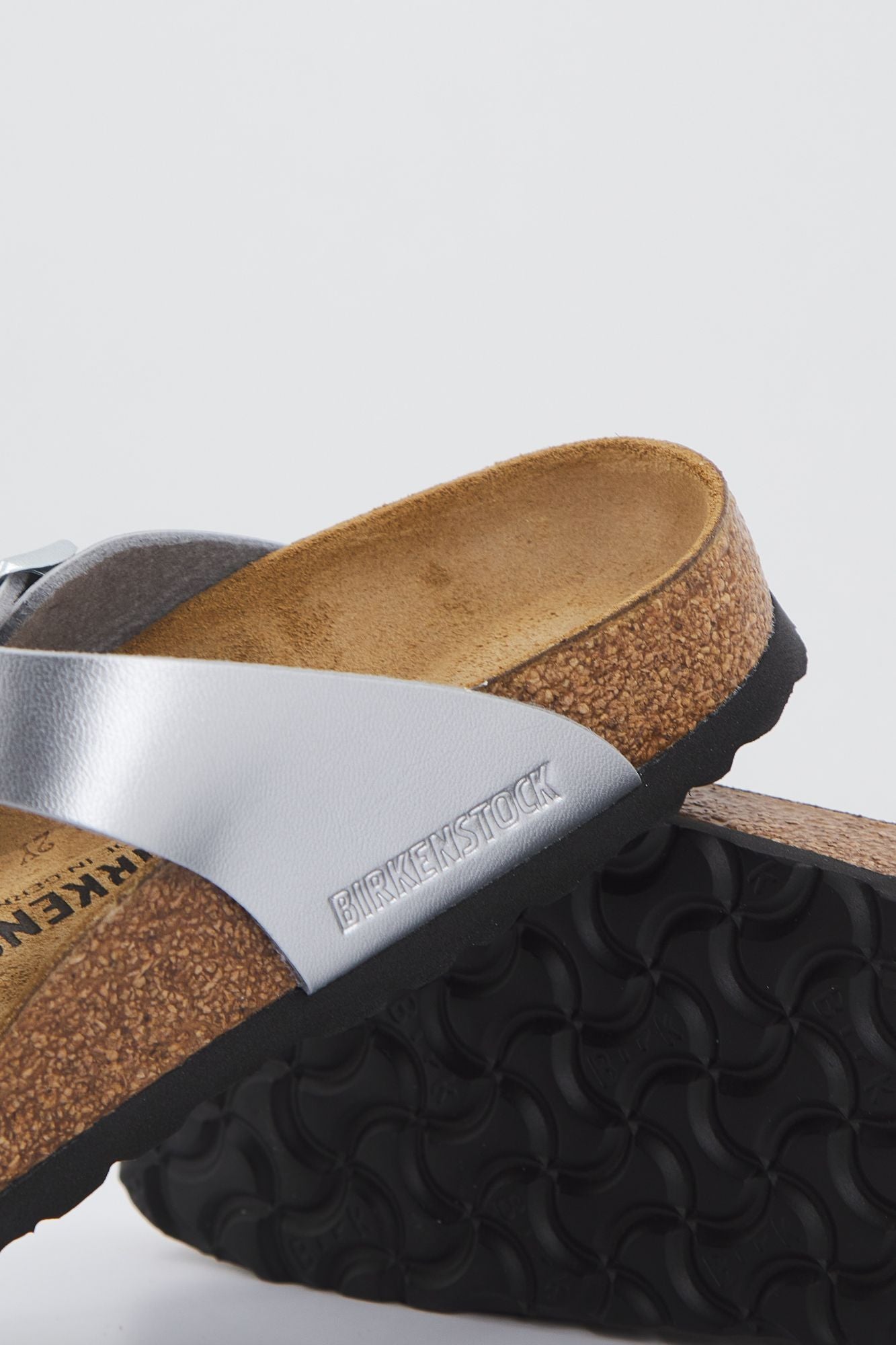 BIRKENSTOCK GIZEH BF en color PLATA (7)