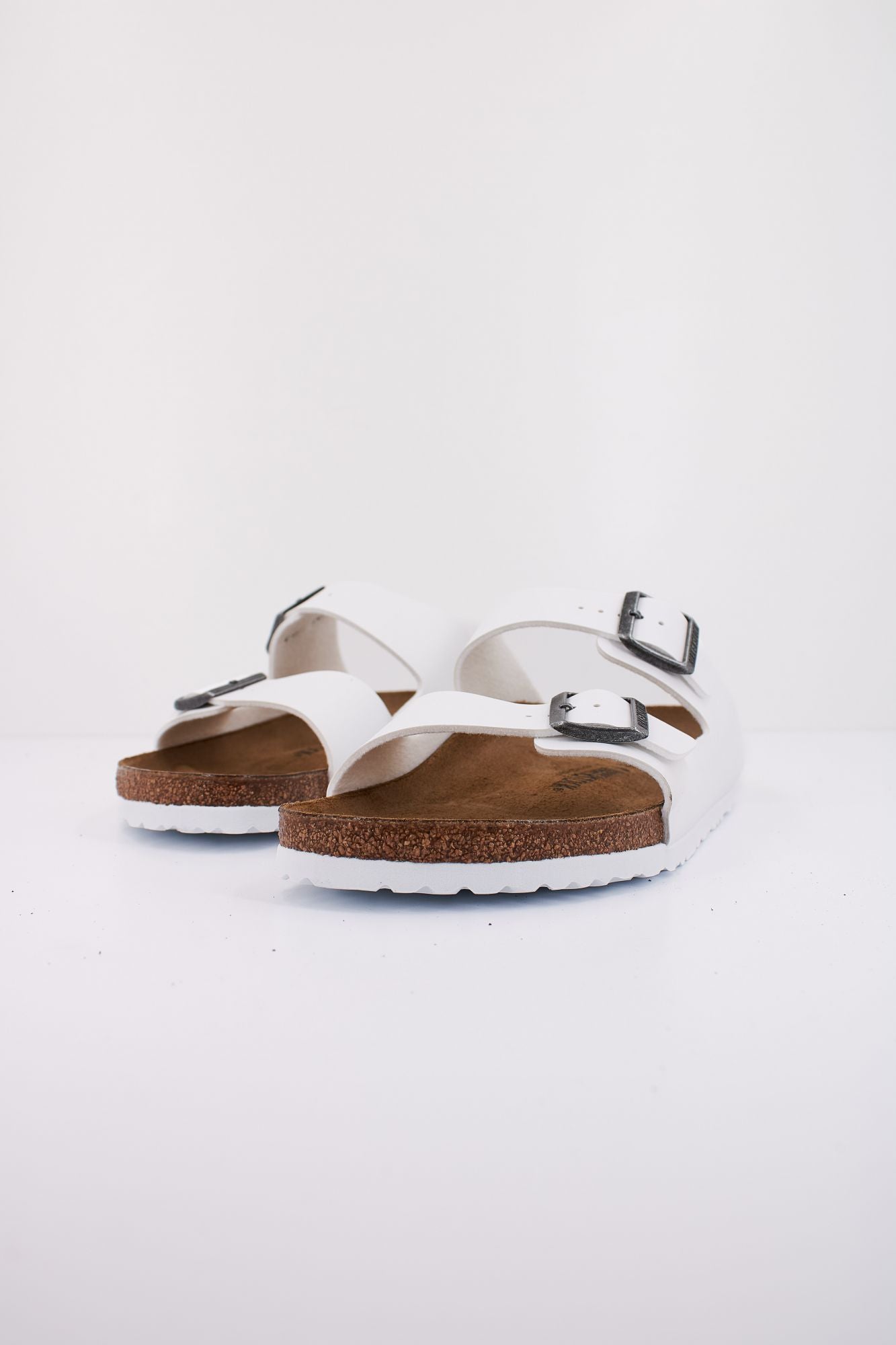 BIRKENSTOCK ARIZONA BS en color BLANCO (2)