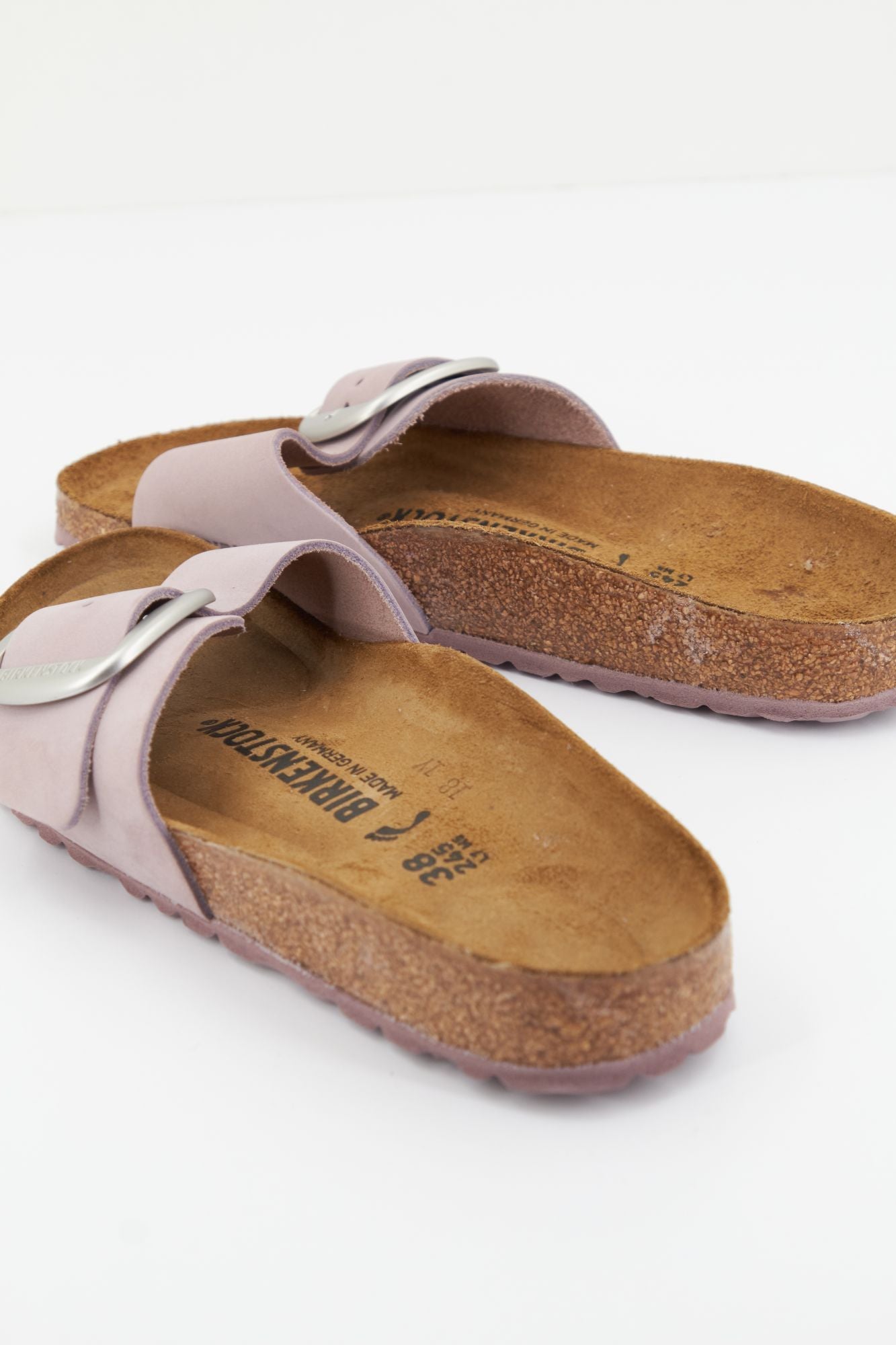 BIRKENSTOCK MADRID NUBUCK en color VIOLETA (3)
