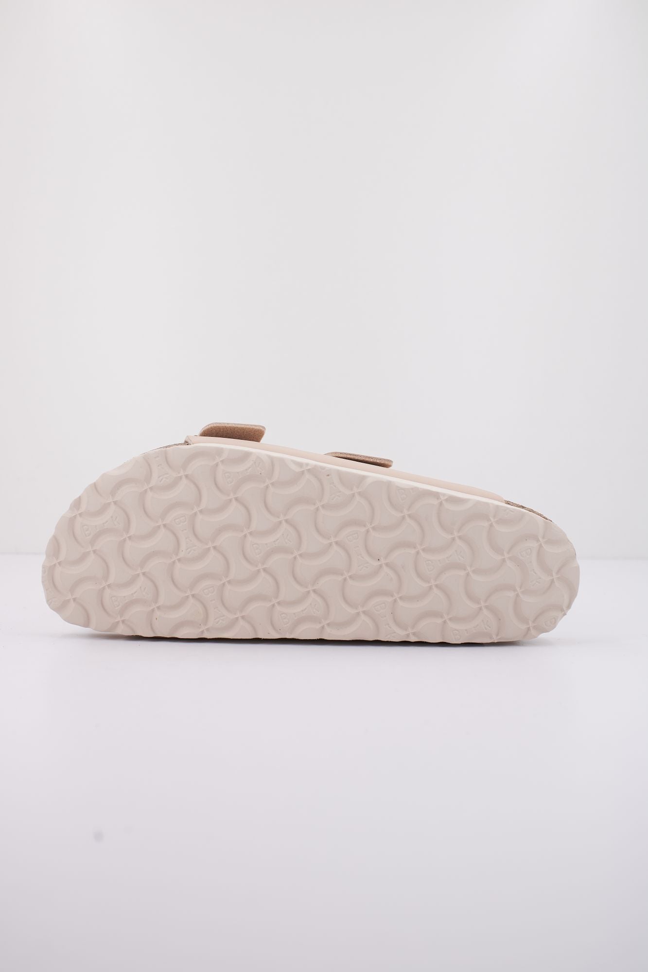 BIRKENSTOCK ARIZONA BS en color NUDE (4)