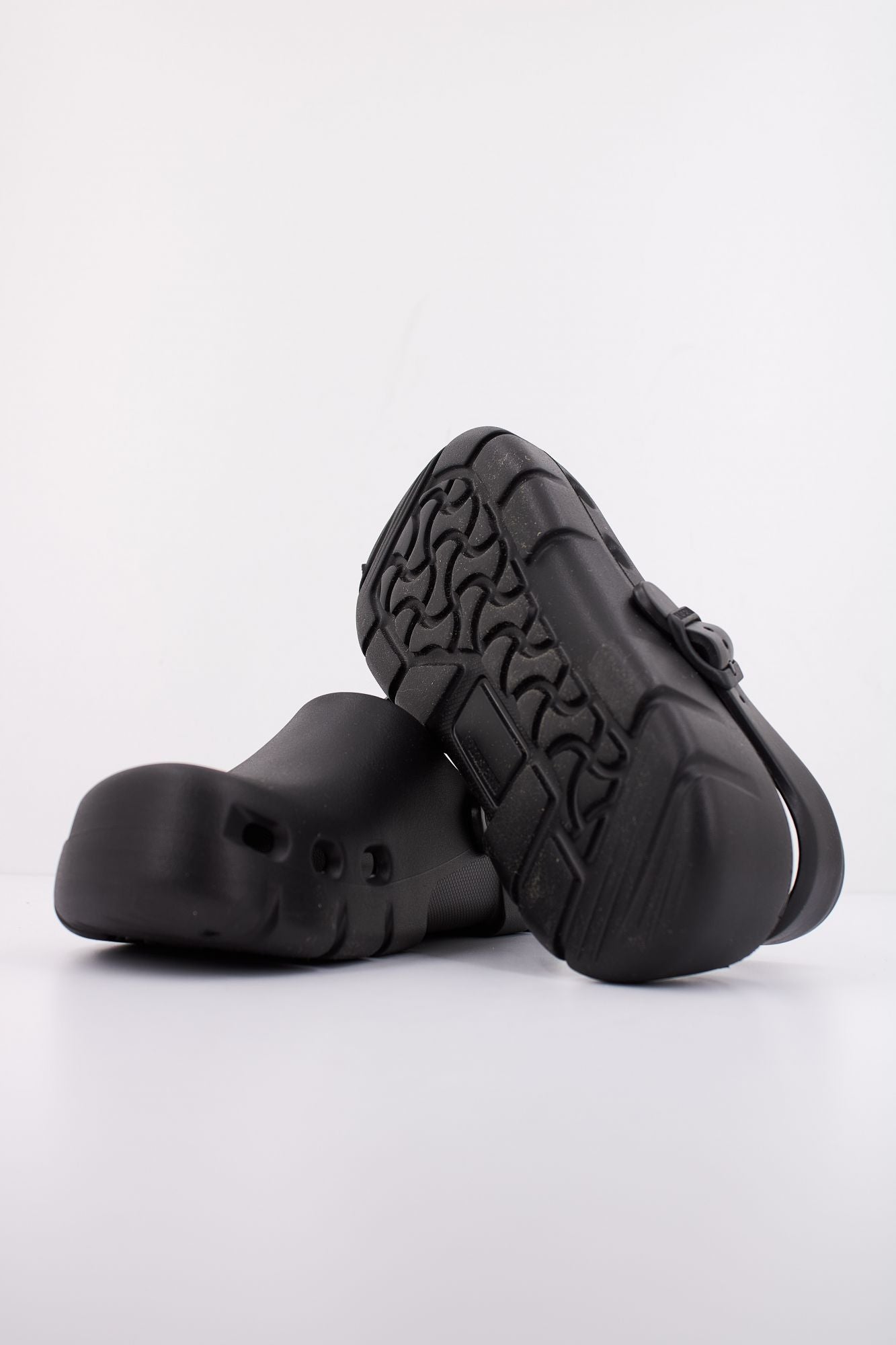 BIRKENSTOCK  FLOW en color NEGRO (5)