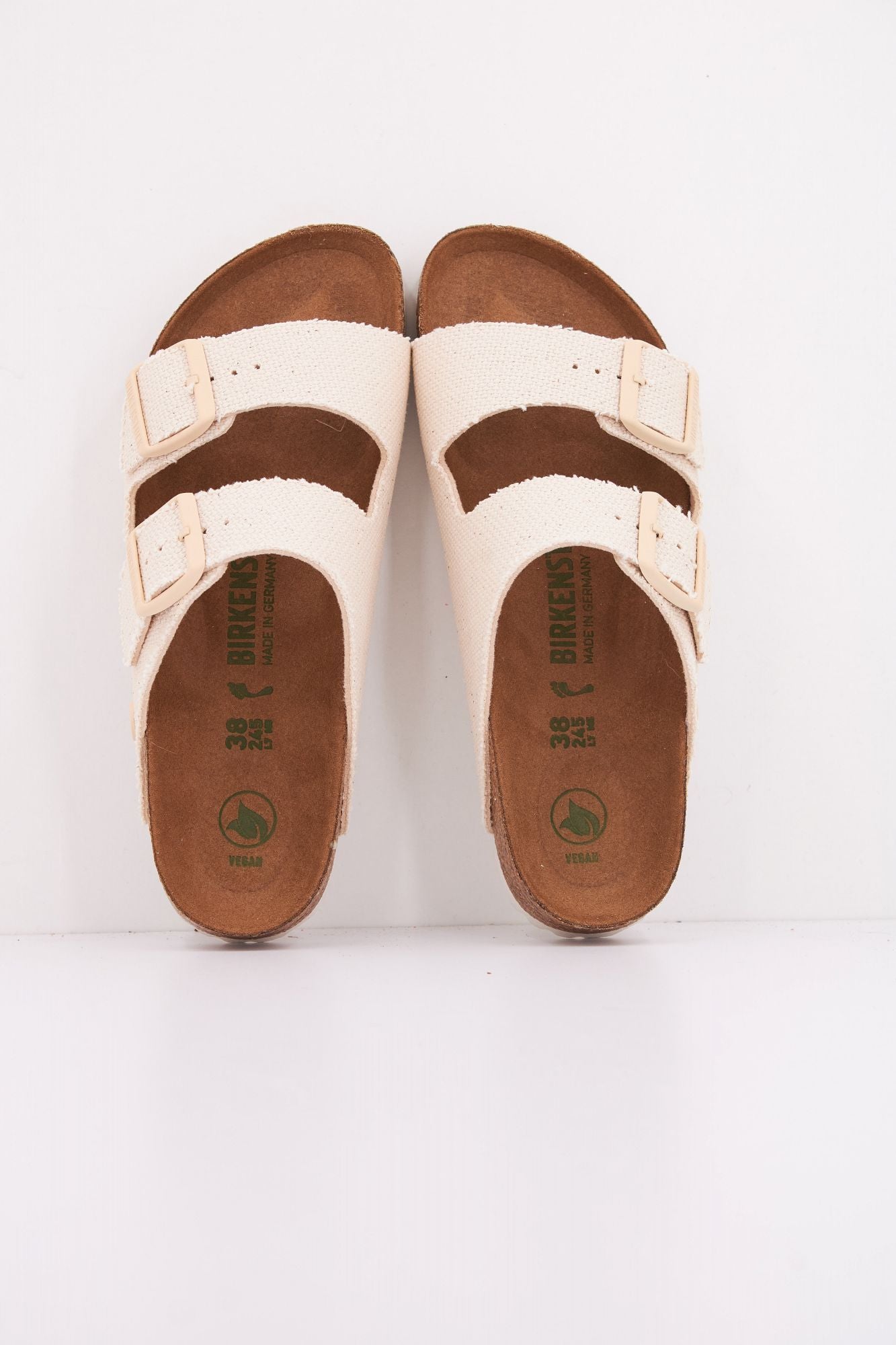 BIRKENSTOCK ARIZONA RIVET LOGO en color BEIS (3)