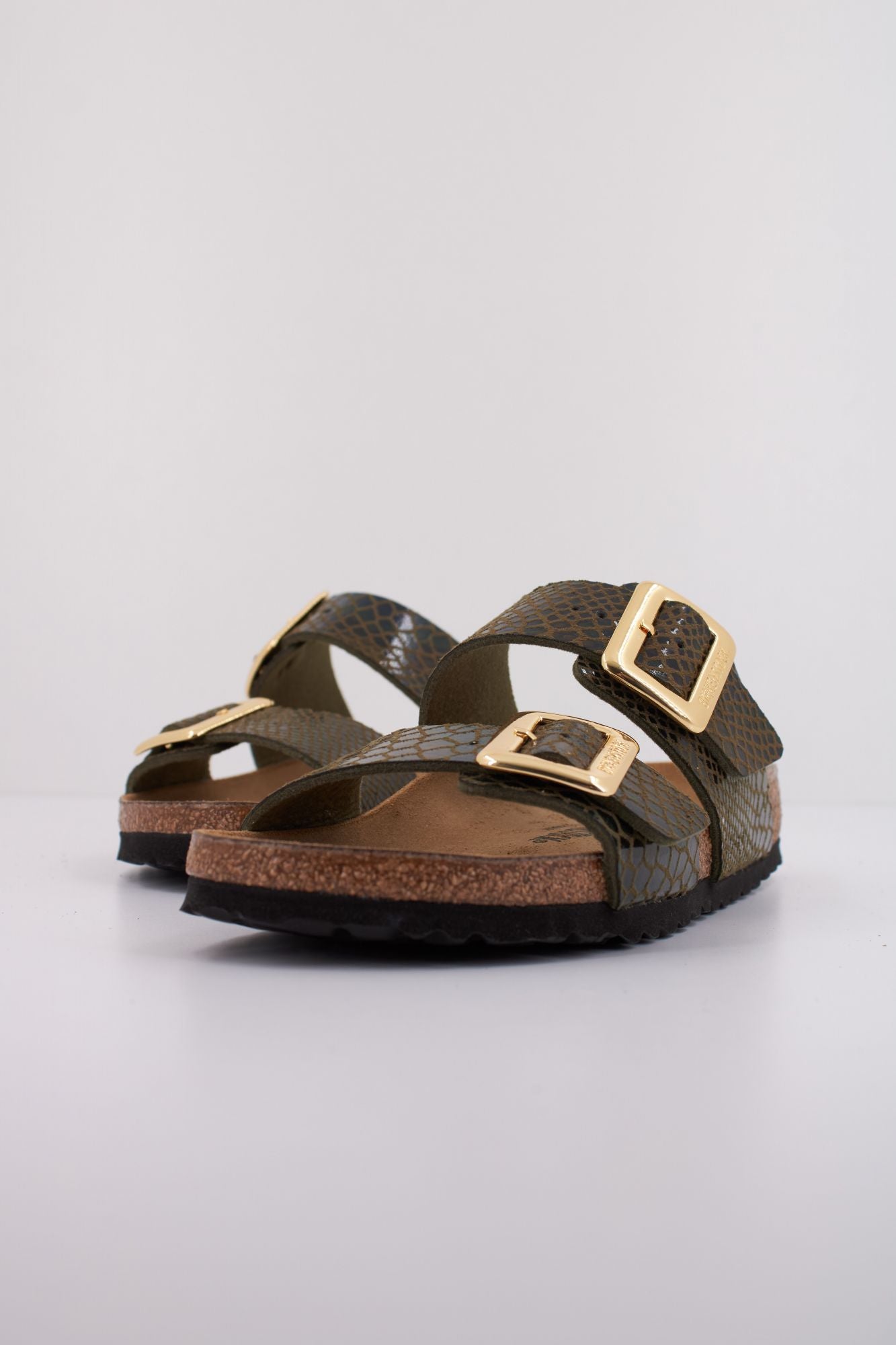 BIRKENSTOCK SYDNEY CUSHION BUCKLE en color VERDE (2)