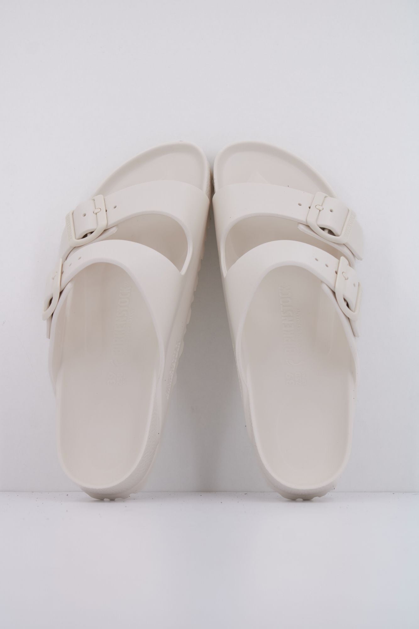 BIRKENSTOCK ARIZONA EVA en color BLANCO (3)