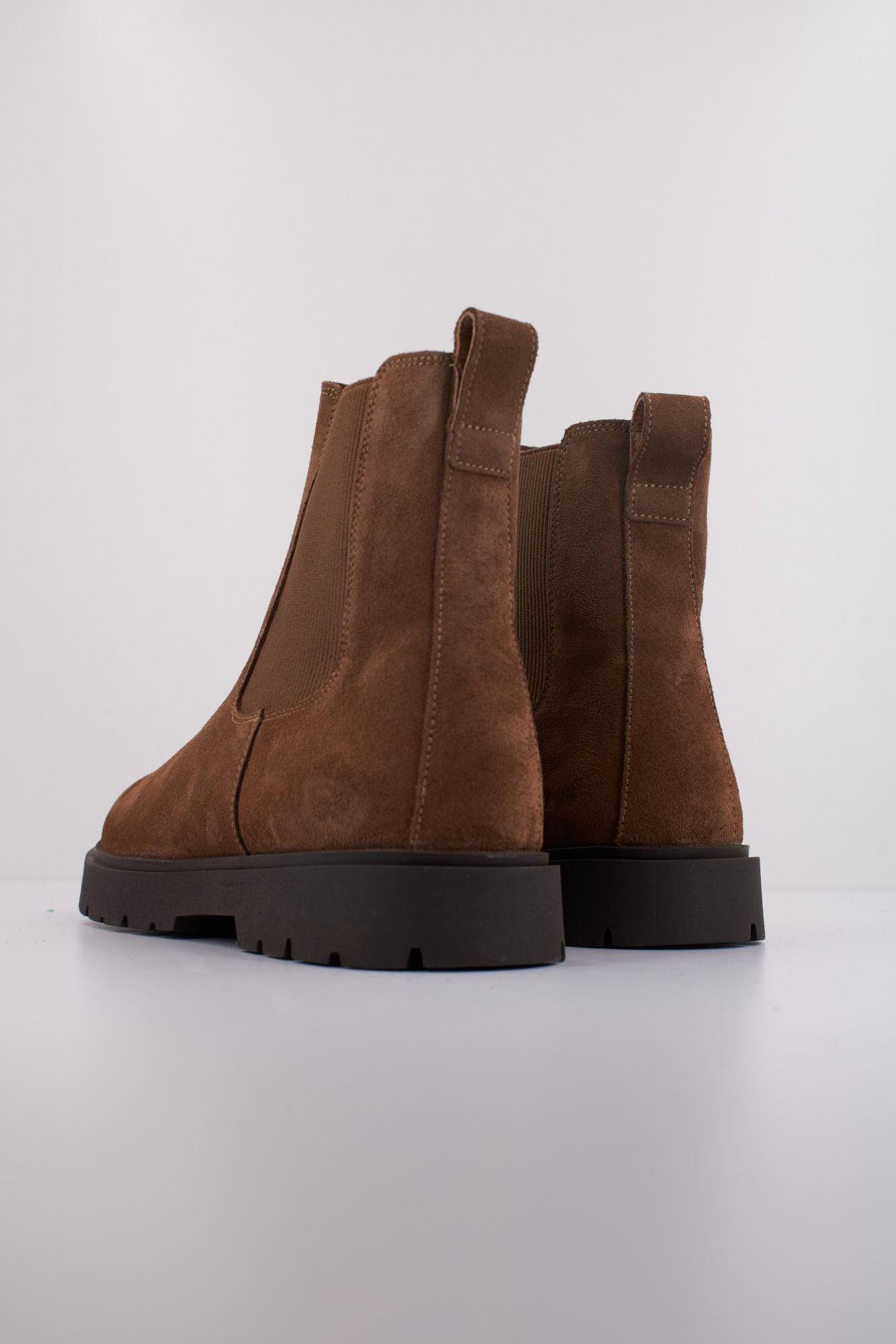 BIRKENSTOCK HIGHWOOD SLIP ON MID en color MARRON (4)