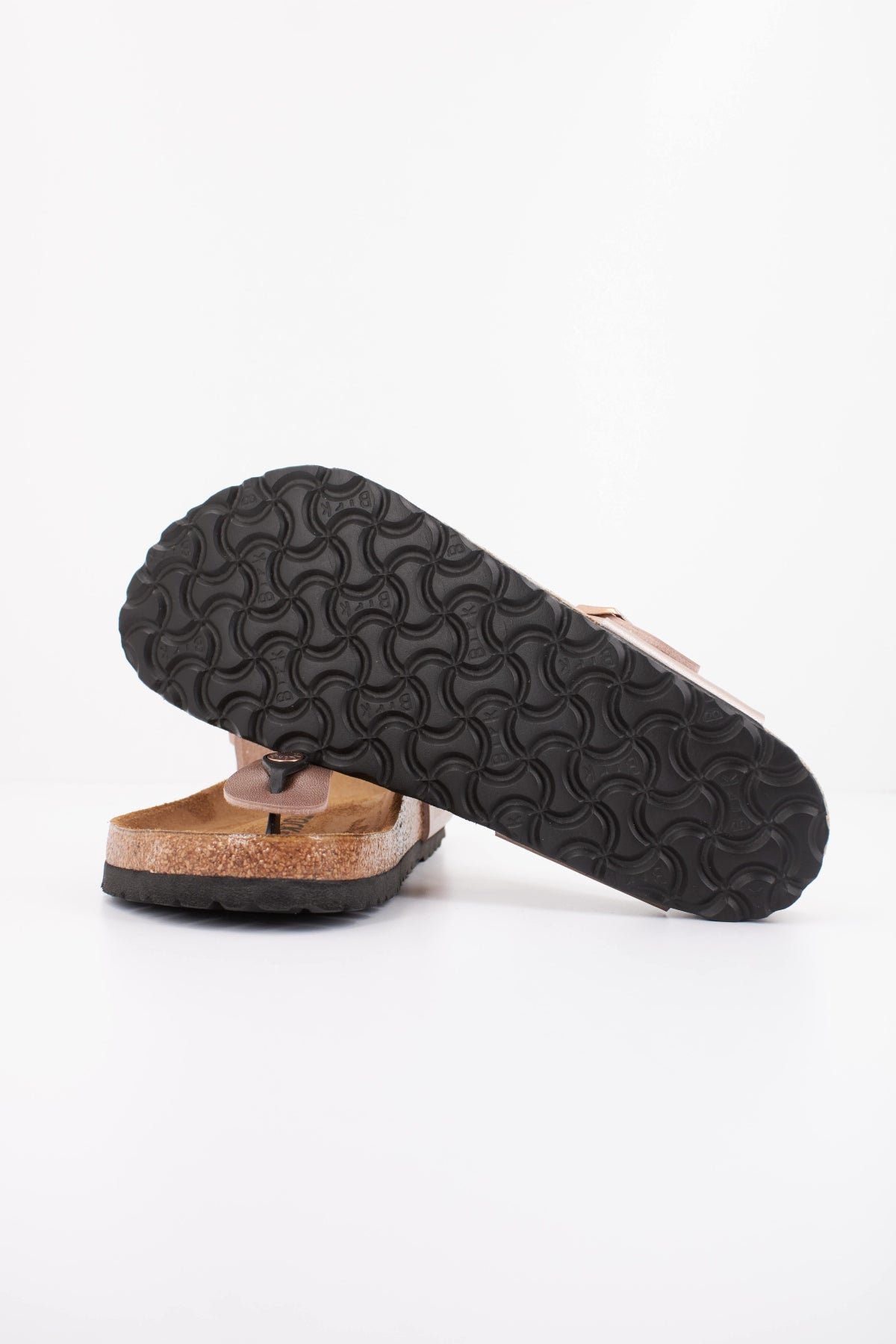 BIRKENSTOCK  GIZEH BS en color BRONCE (5)