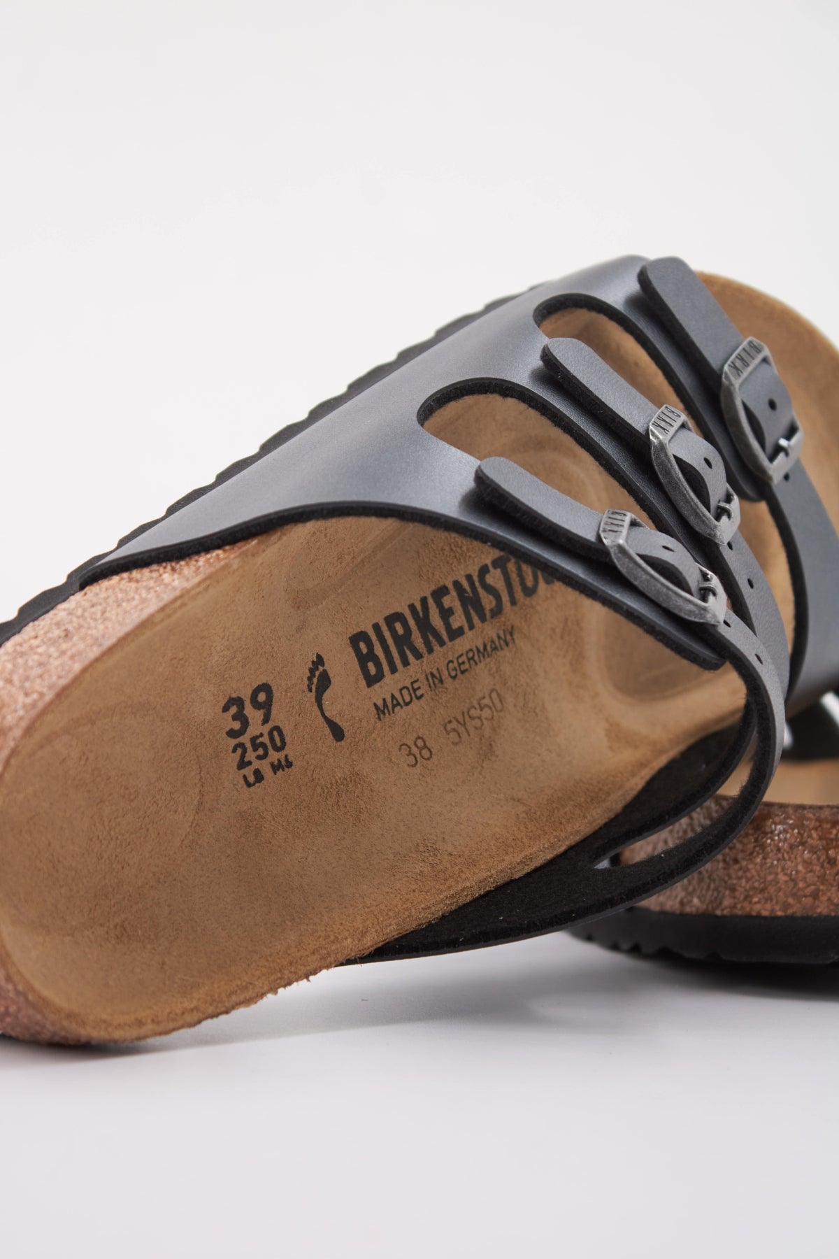 BIRKENSTOCK 1033035BI en color PLATA (5)