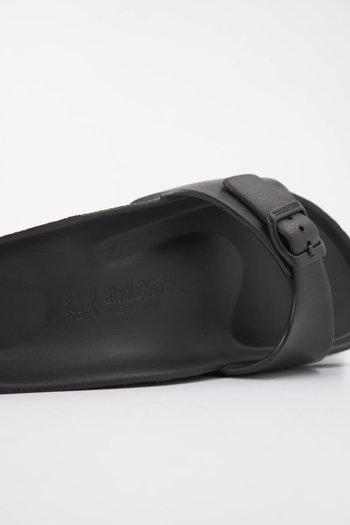 BIRKENSTOCK MADRID en color NEGRO (5)