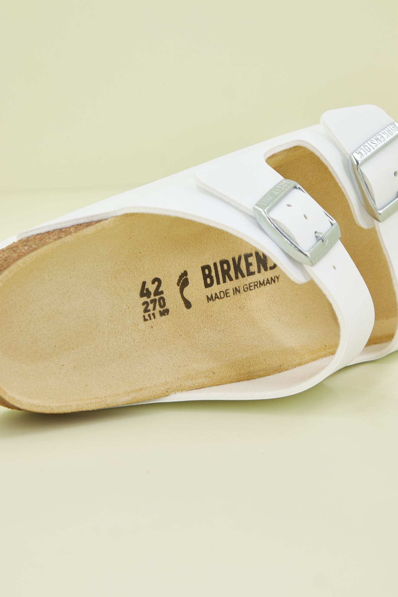 BIRKENSTOCK ARIZONA BS en color BLANCO (2)