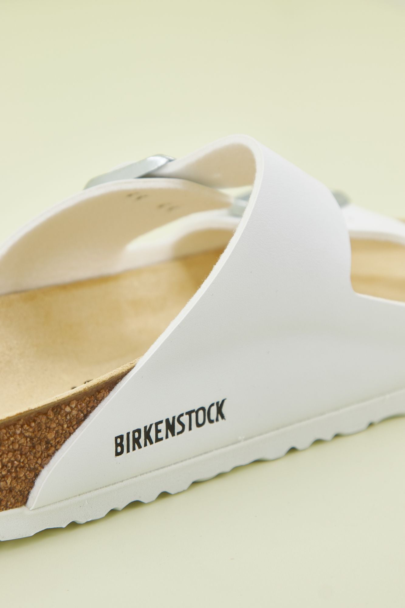 BIRKENSTOCK ARIZONA BS en color BLANCO (3)