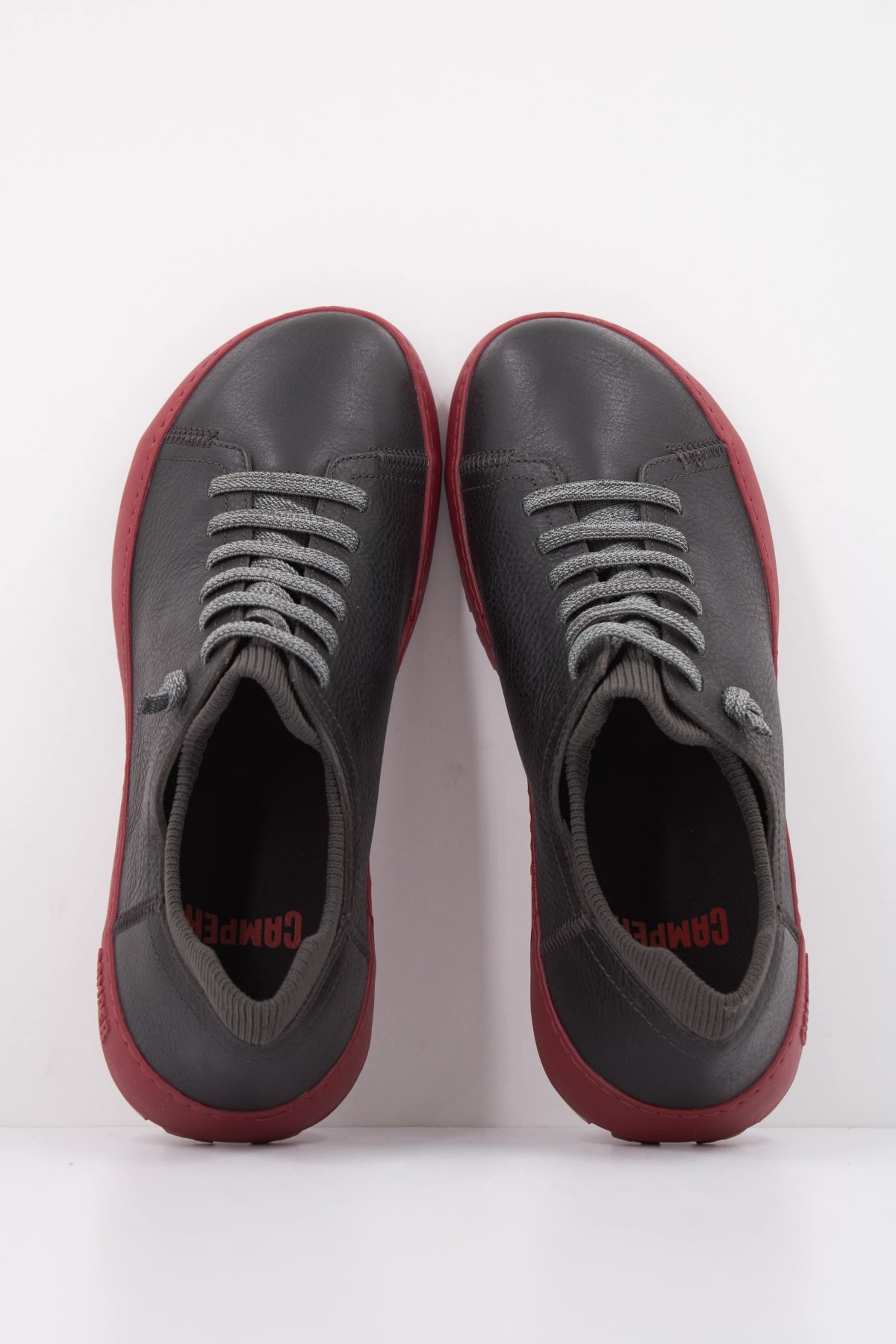 CAMPER HOWDY en color NEGRO (3)